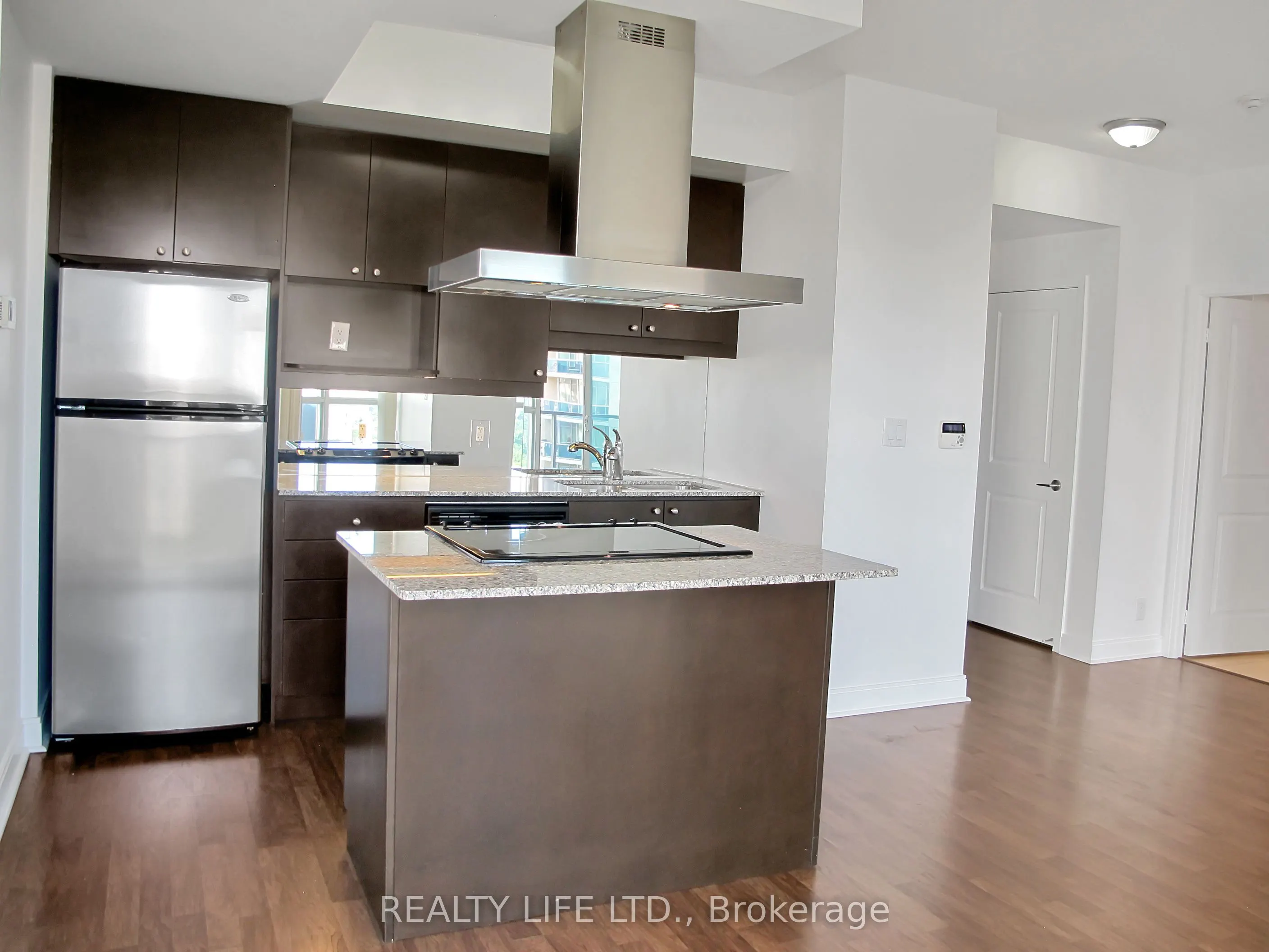 60 Absolute Avenue, #1401