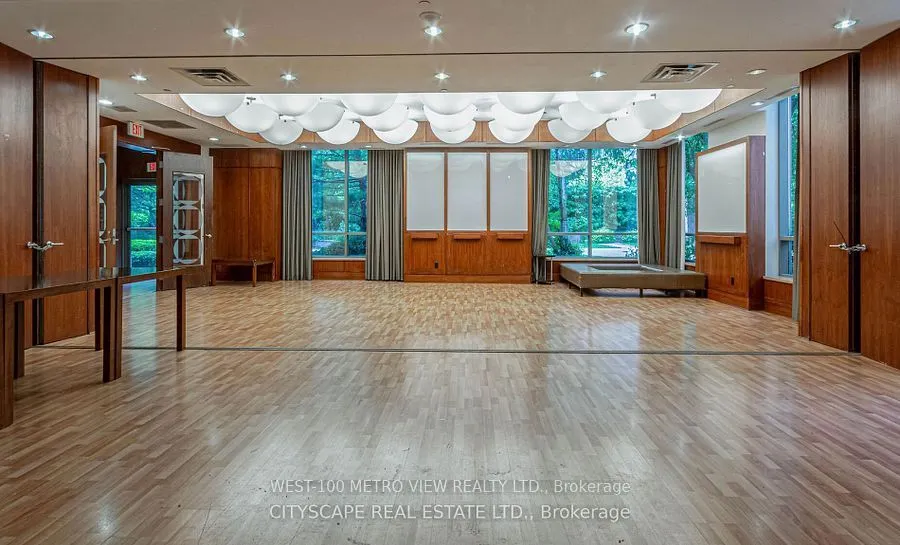 3888 Duke Of York Boulevard, #1927