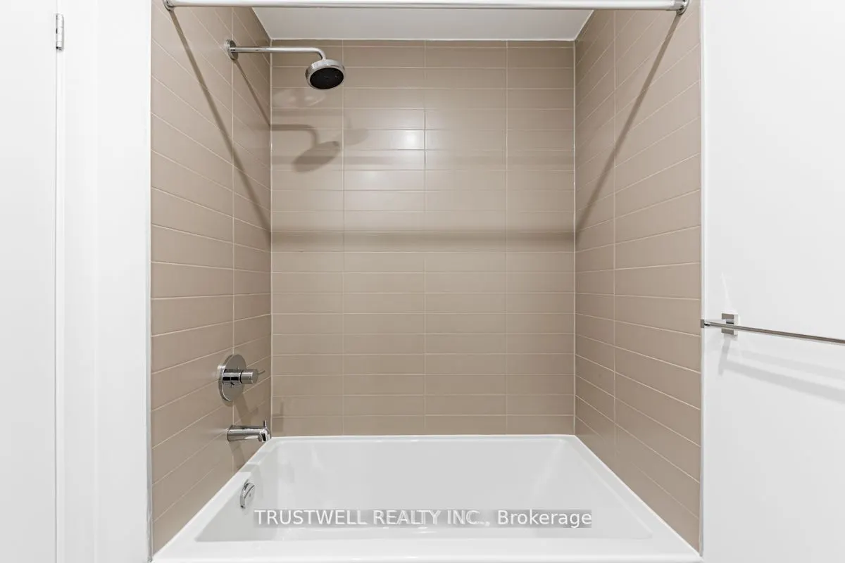 1787 St Clair Avenue W, #1107