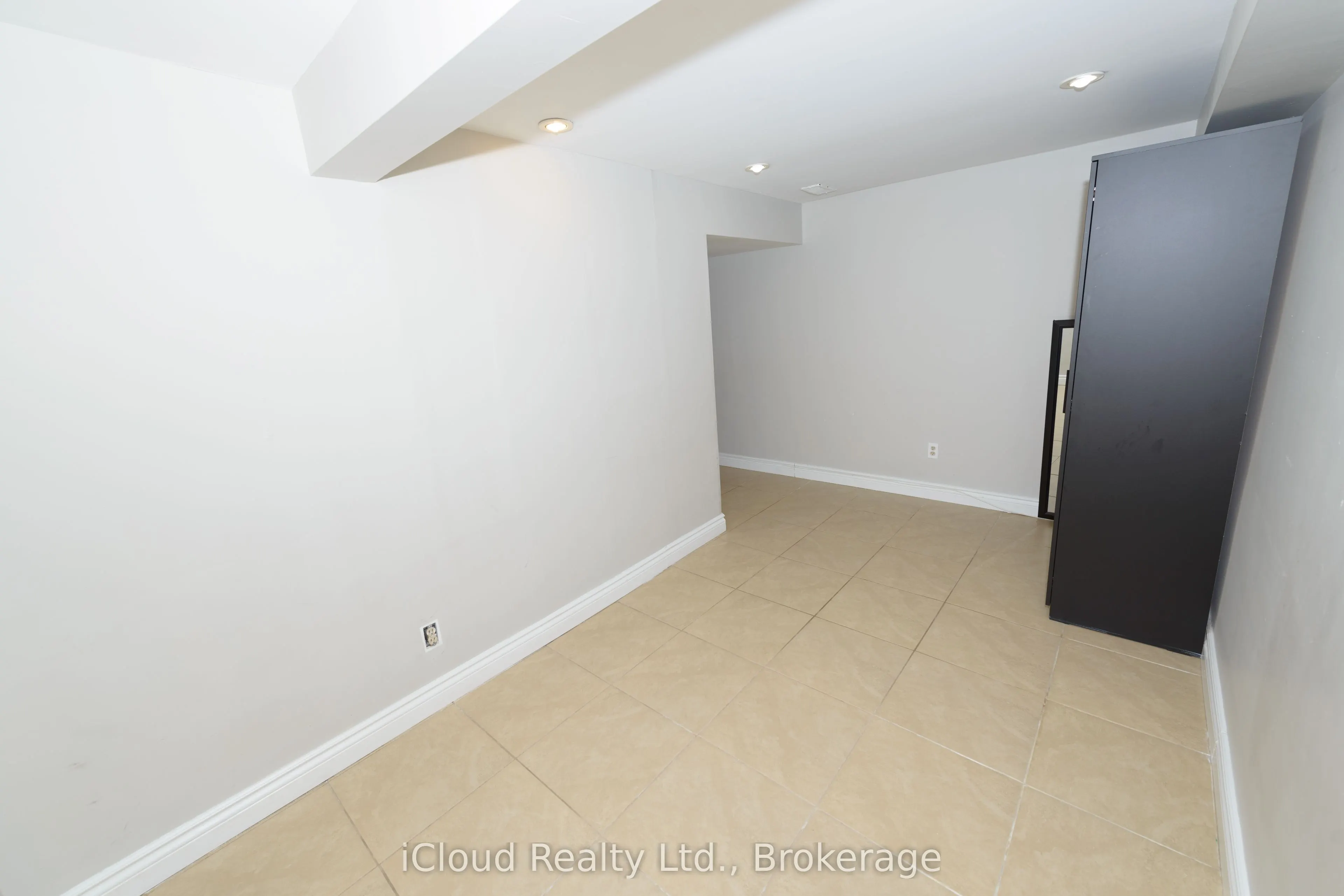 3765 Keenan Crescent, #2