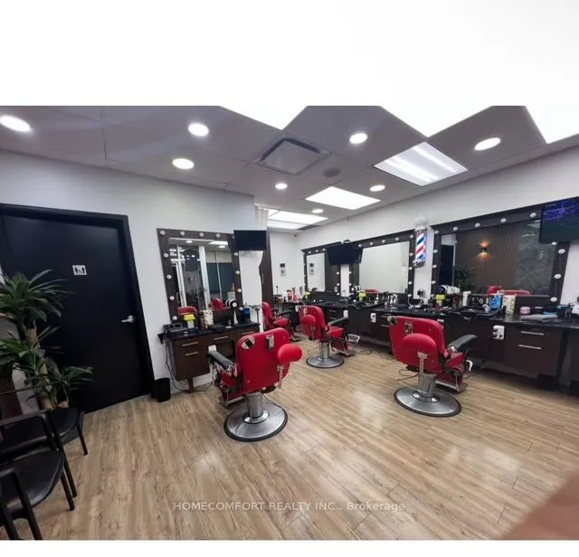 24 Dundas Street E, #2