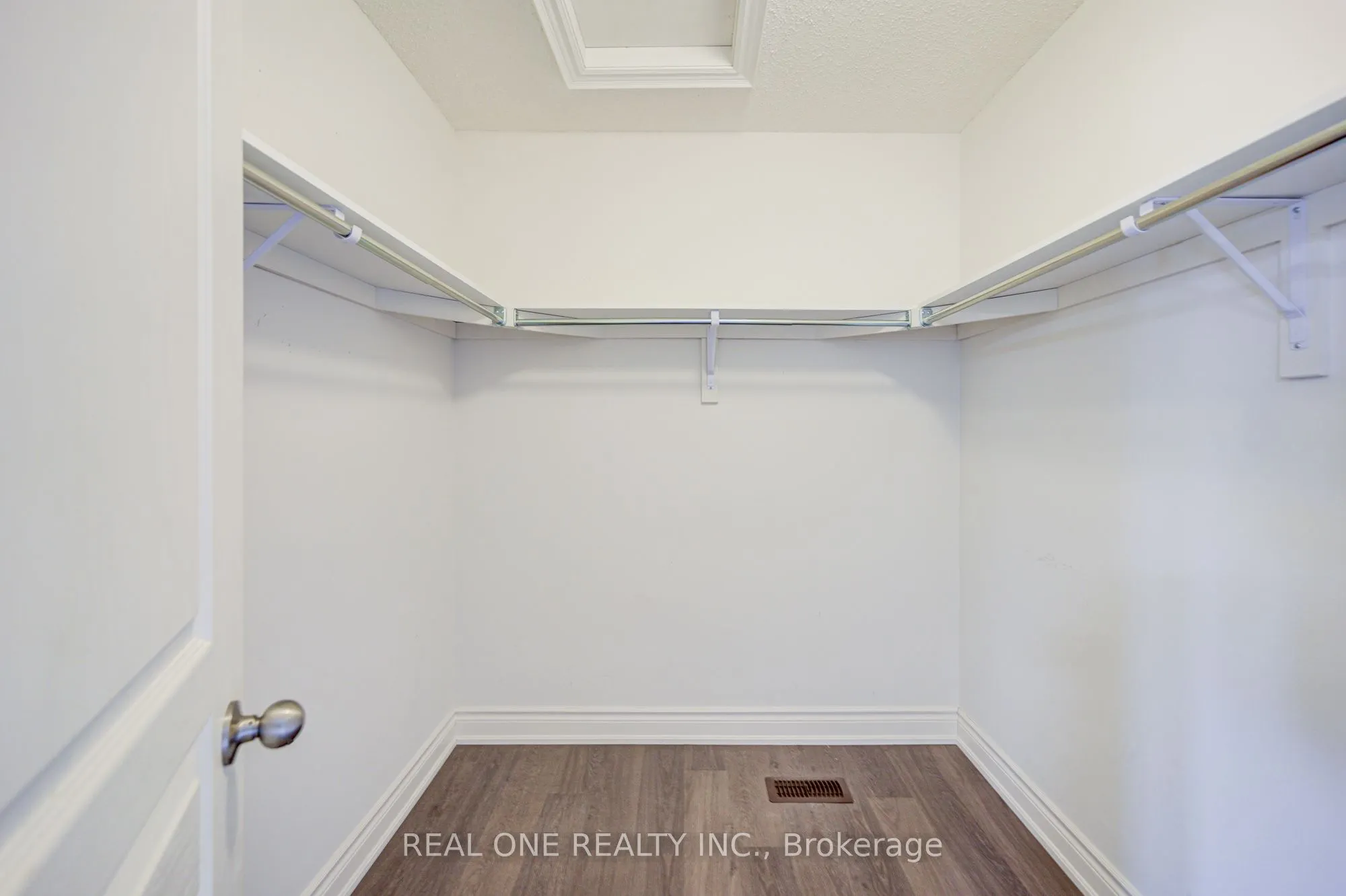 475 Silver Maple Road