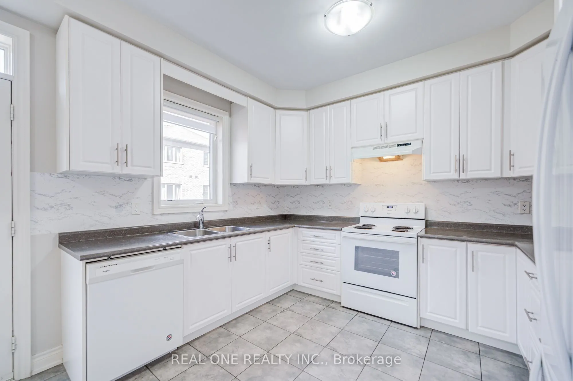 475 Silver Maple Road