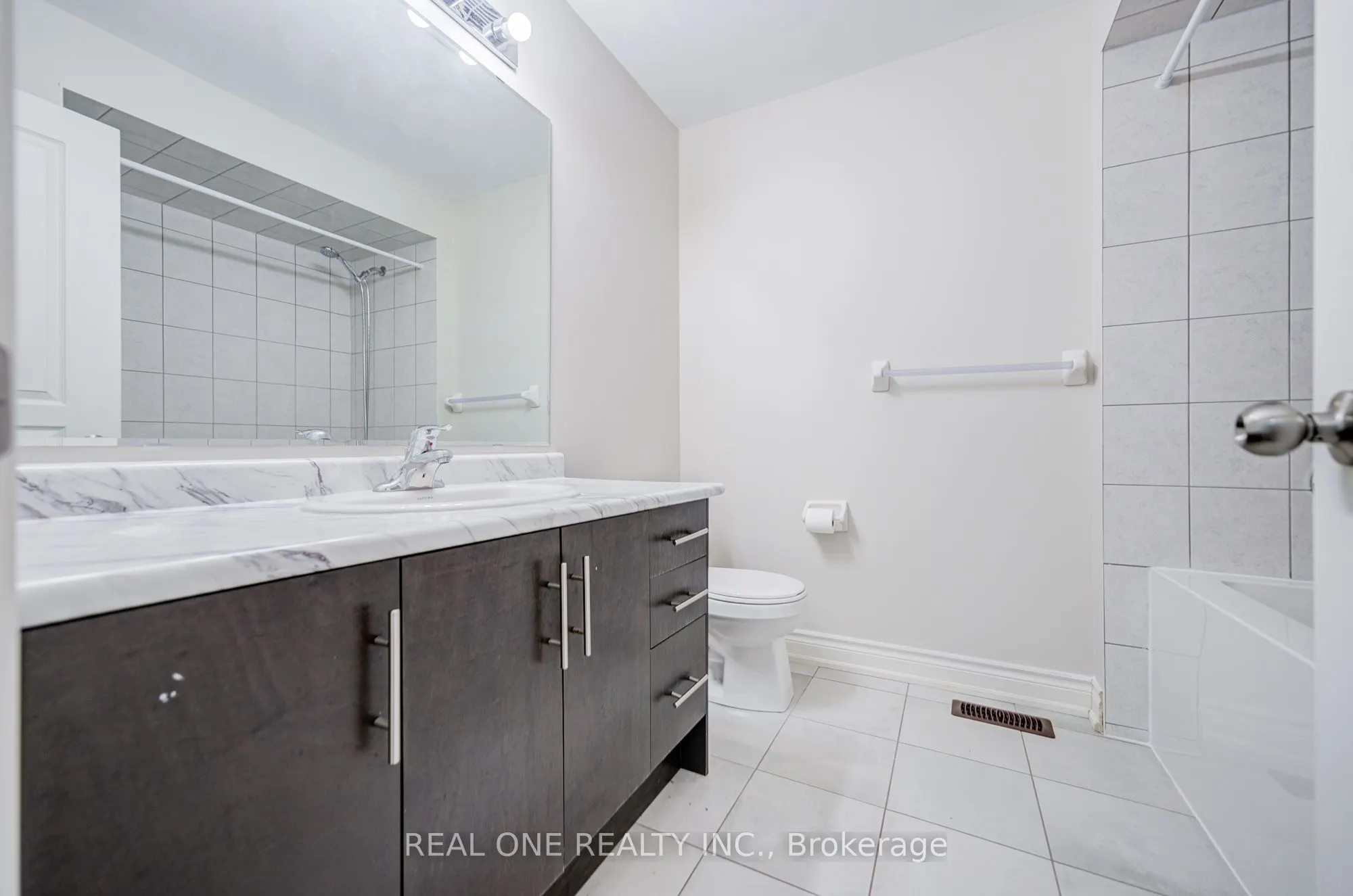 475 Silver Maple Road