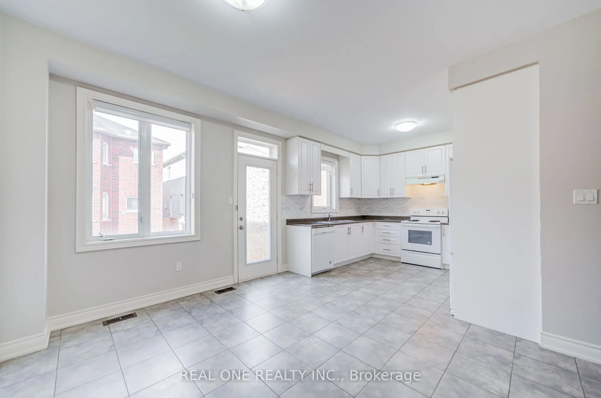 475 Silver Maple Road