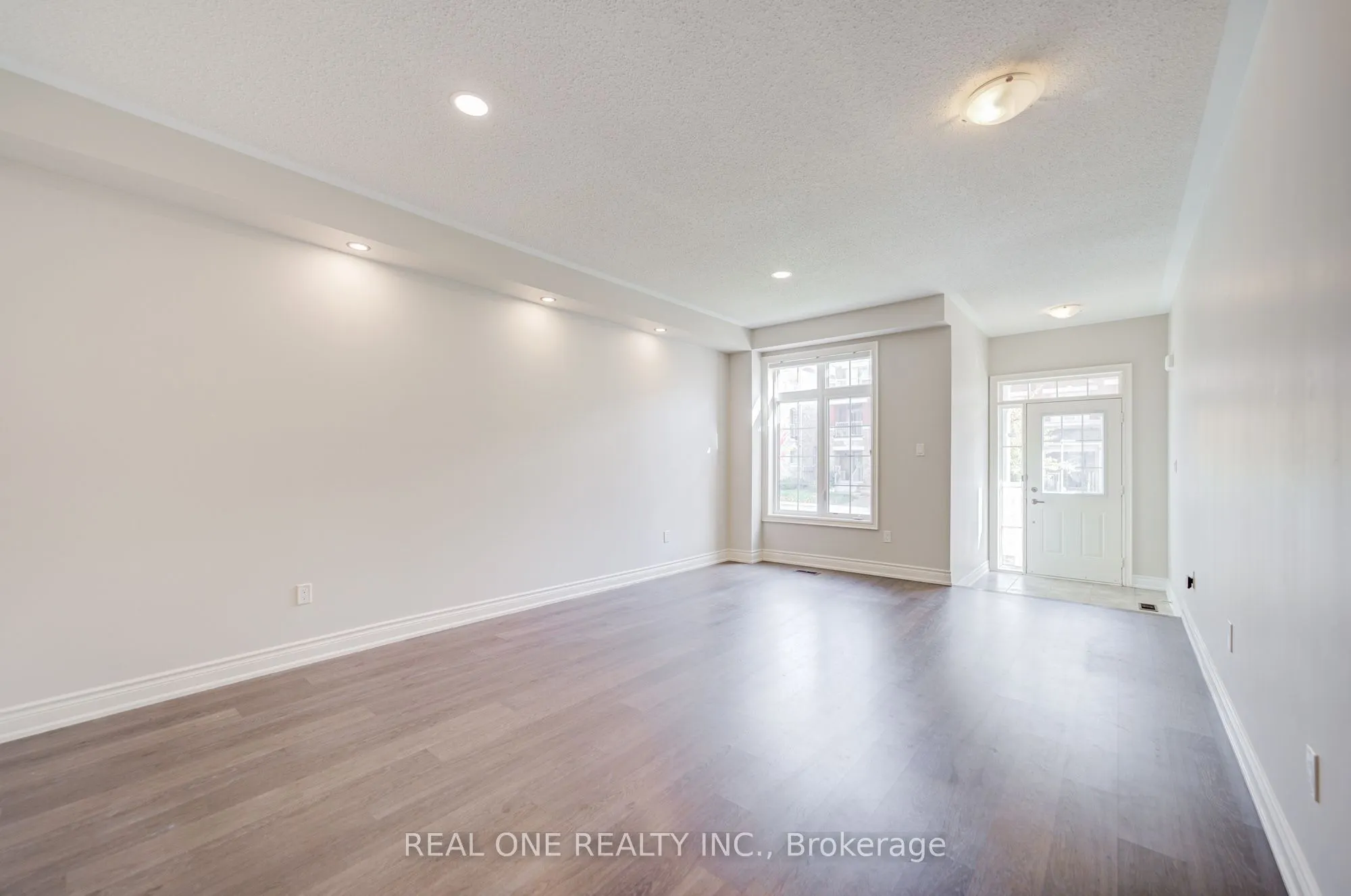 475 Silver Maple Road