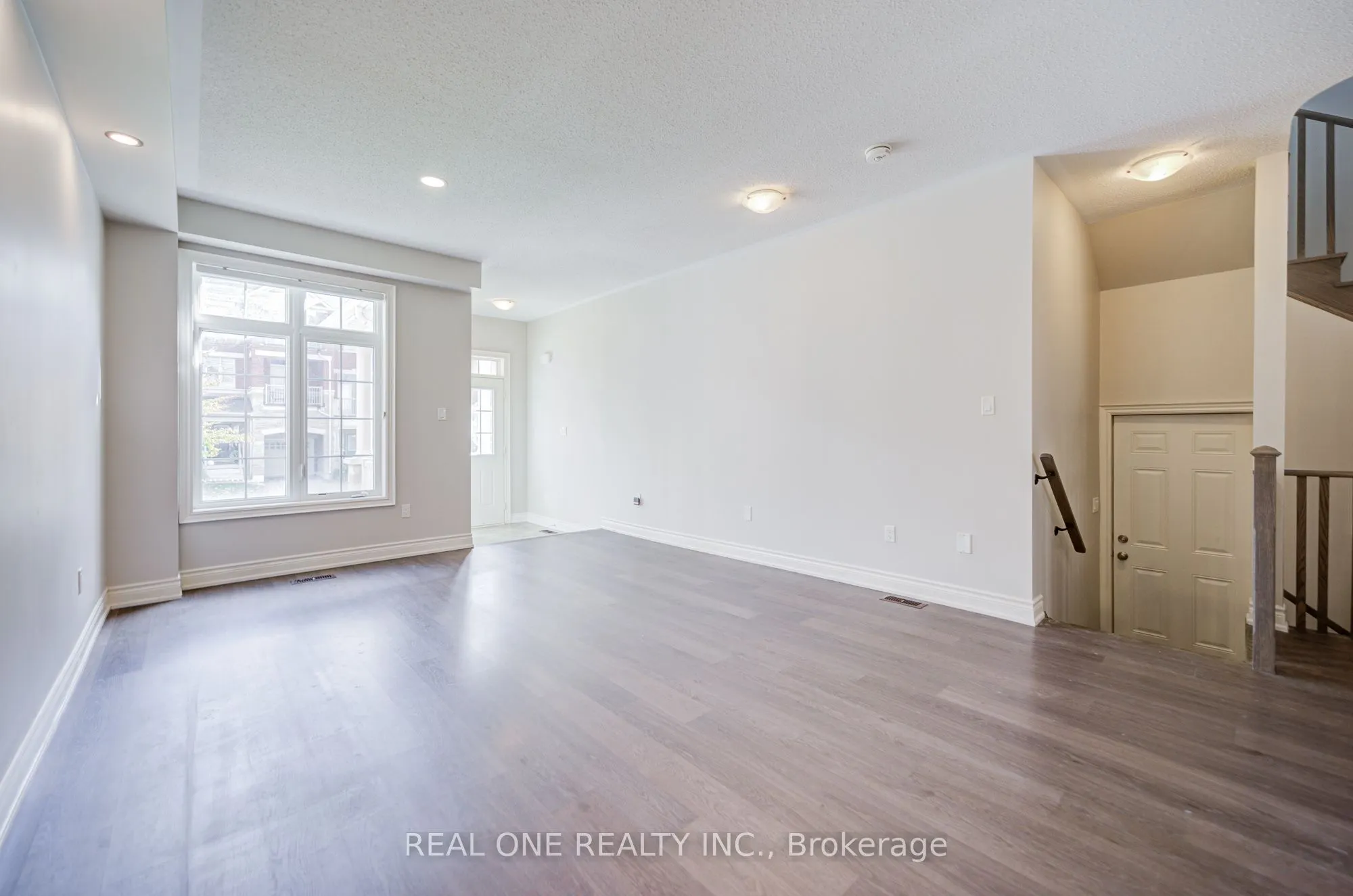 475 Silver Maple Road