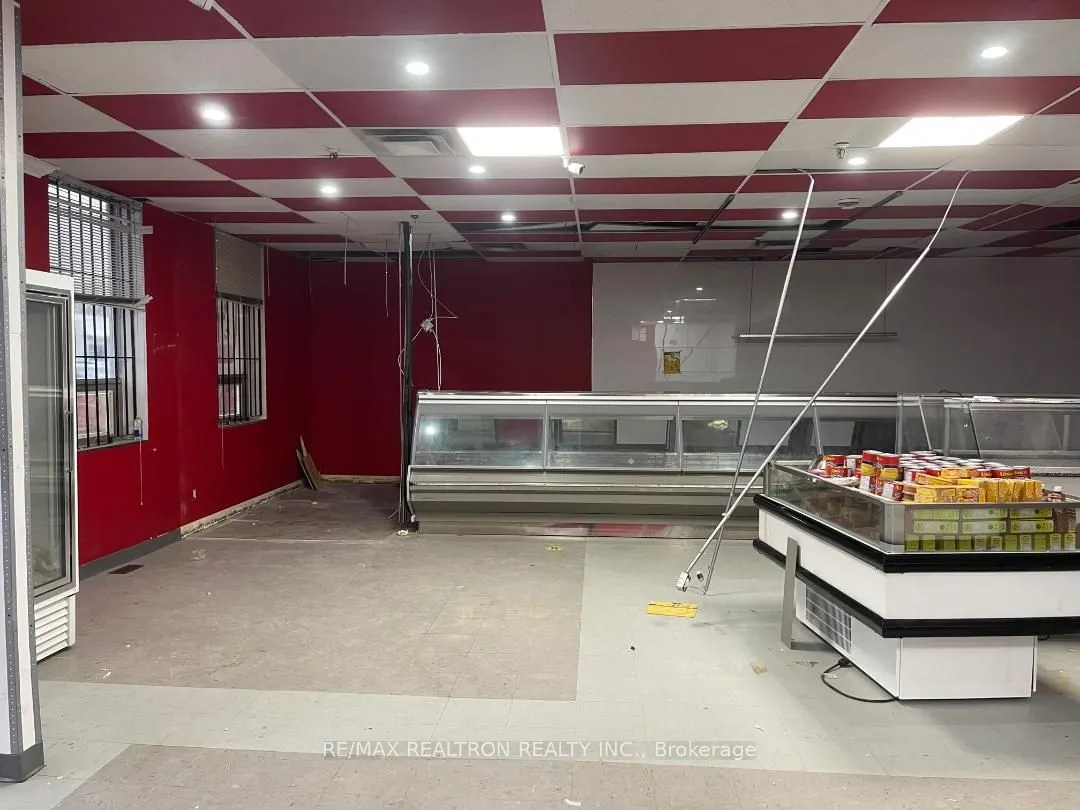 2400 Finch Avenue W, #Unit 9