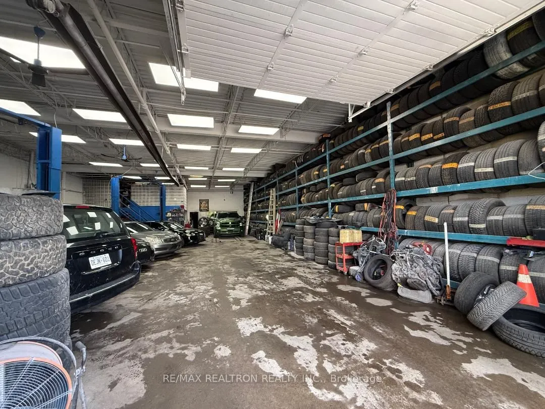 2400 Finch Avenue W, #Unit 9