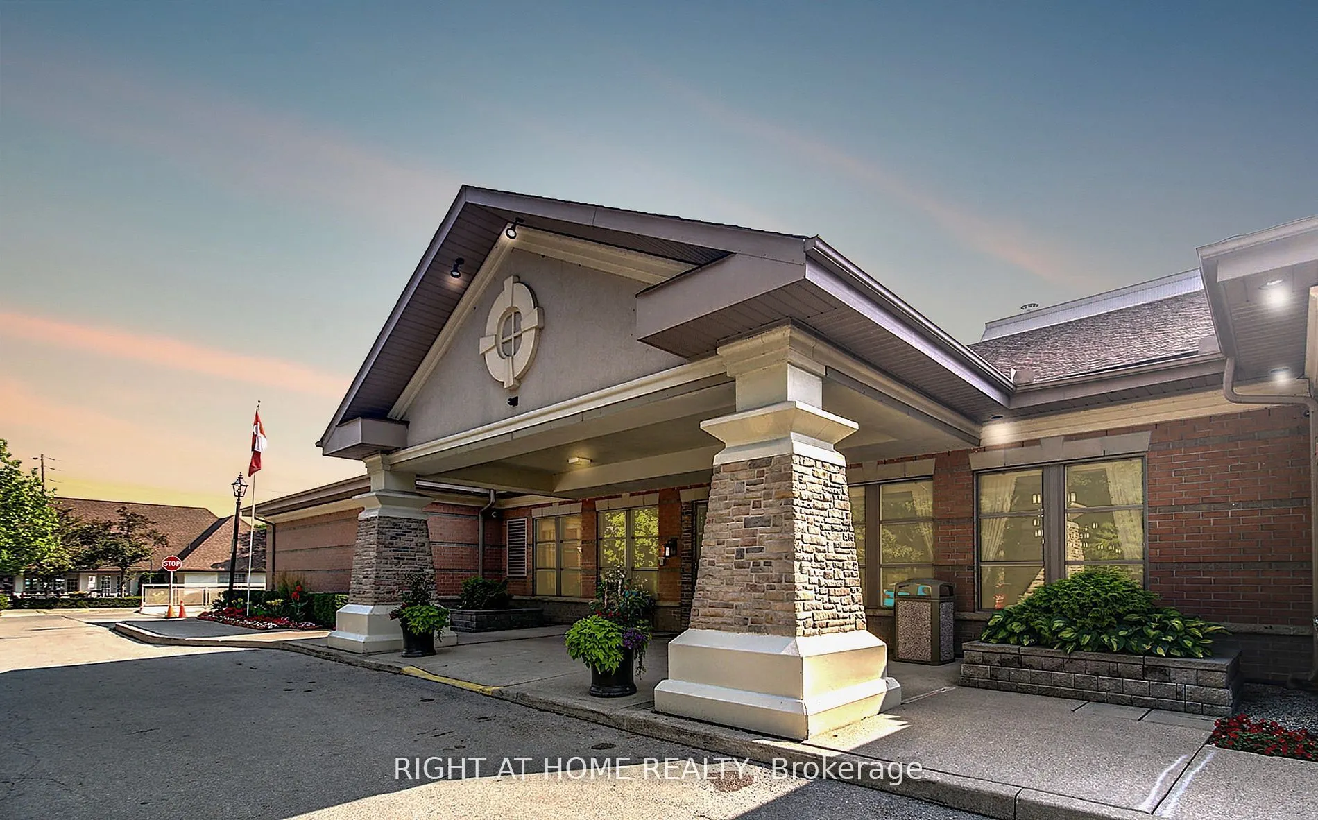 100 Burloak Drive, #1301