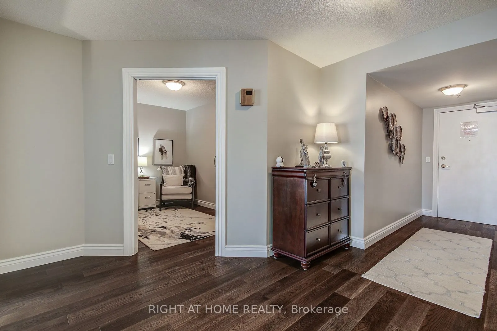 100 Burloak Drive, #1301