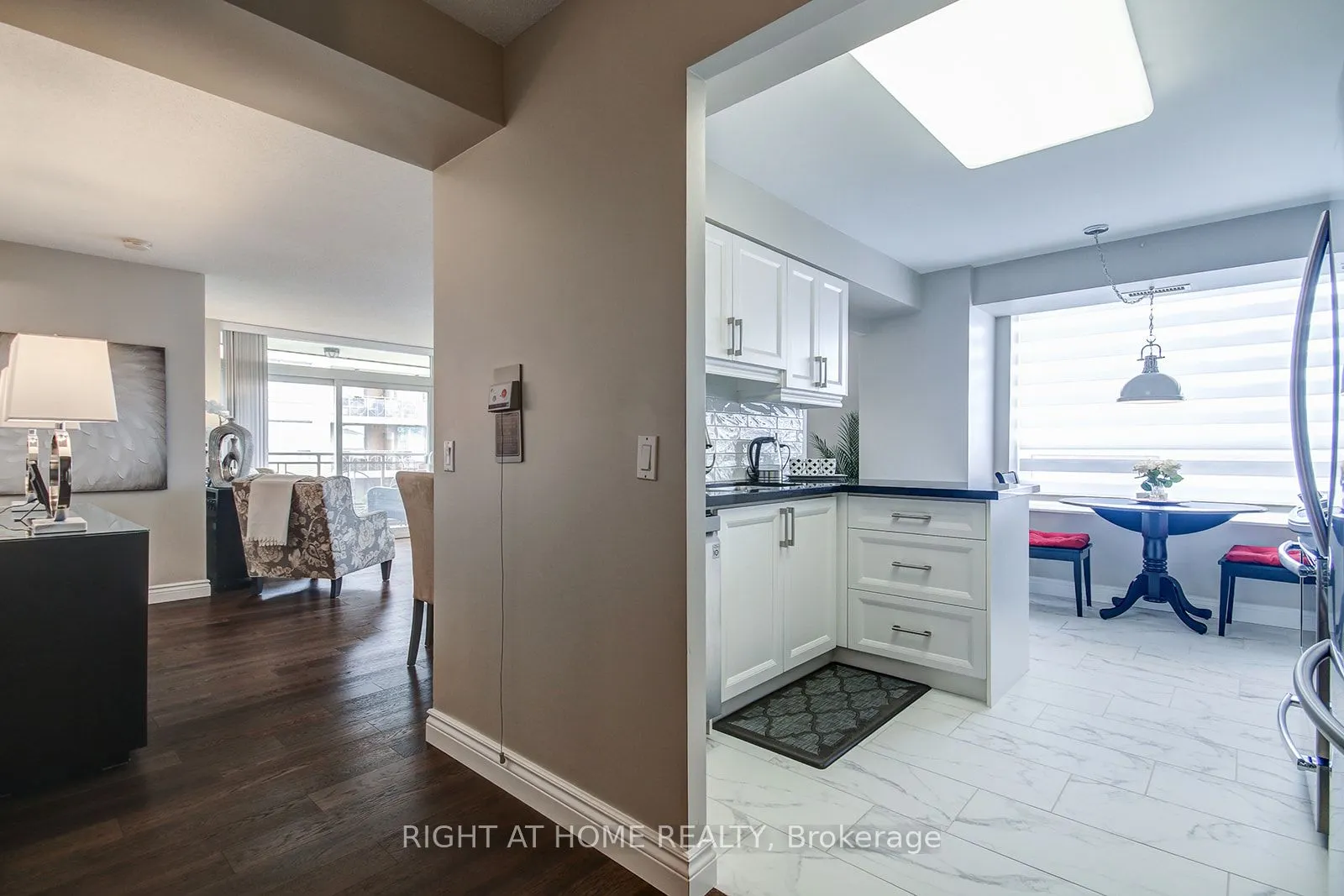 100 Burloak Drive, #1301