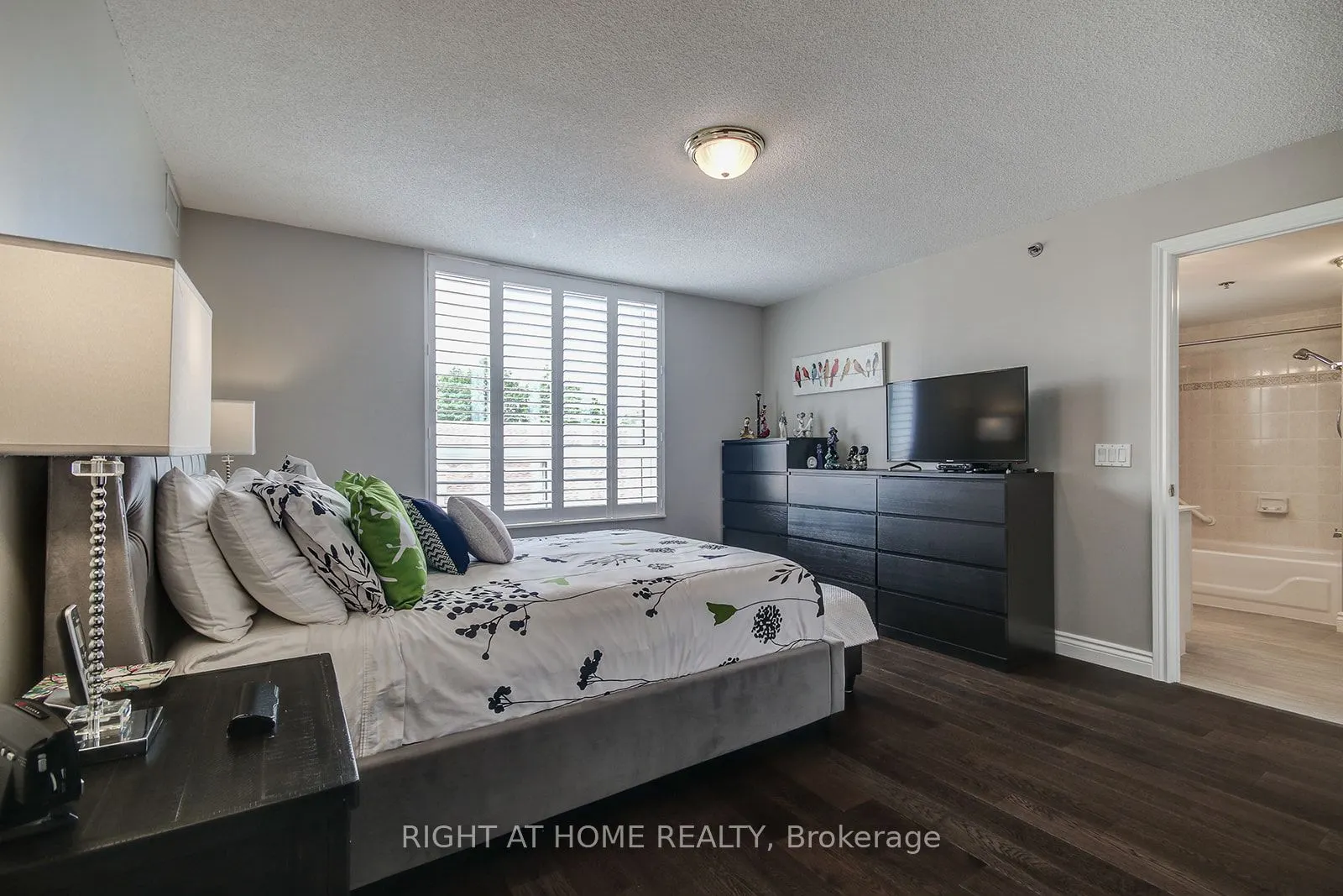 100 Burloak Drive, #1301