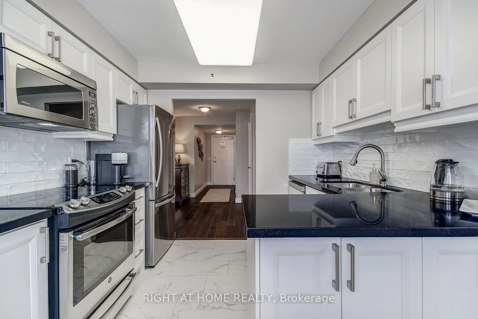 100 Burloak Drive, #1301