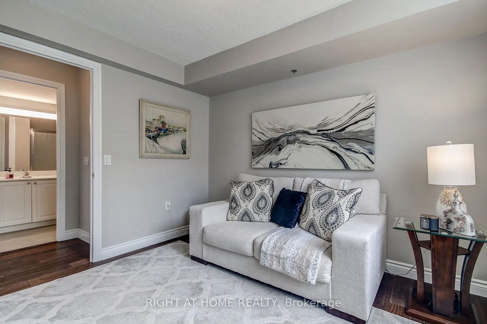 100 Burloak Drive, #1301