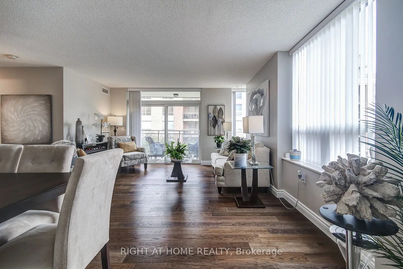 100 Burloak Drive, #1301