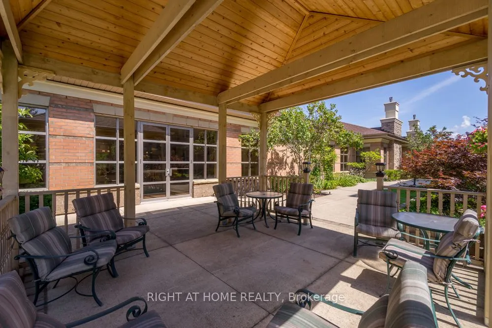 100 Burloak Drive, #1301