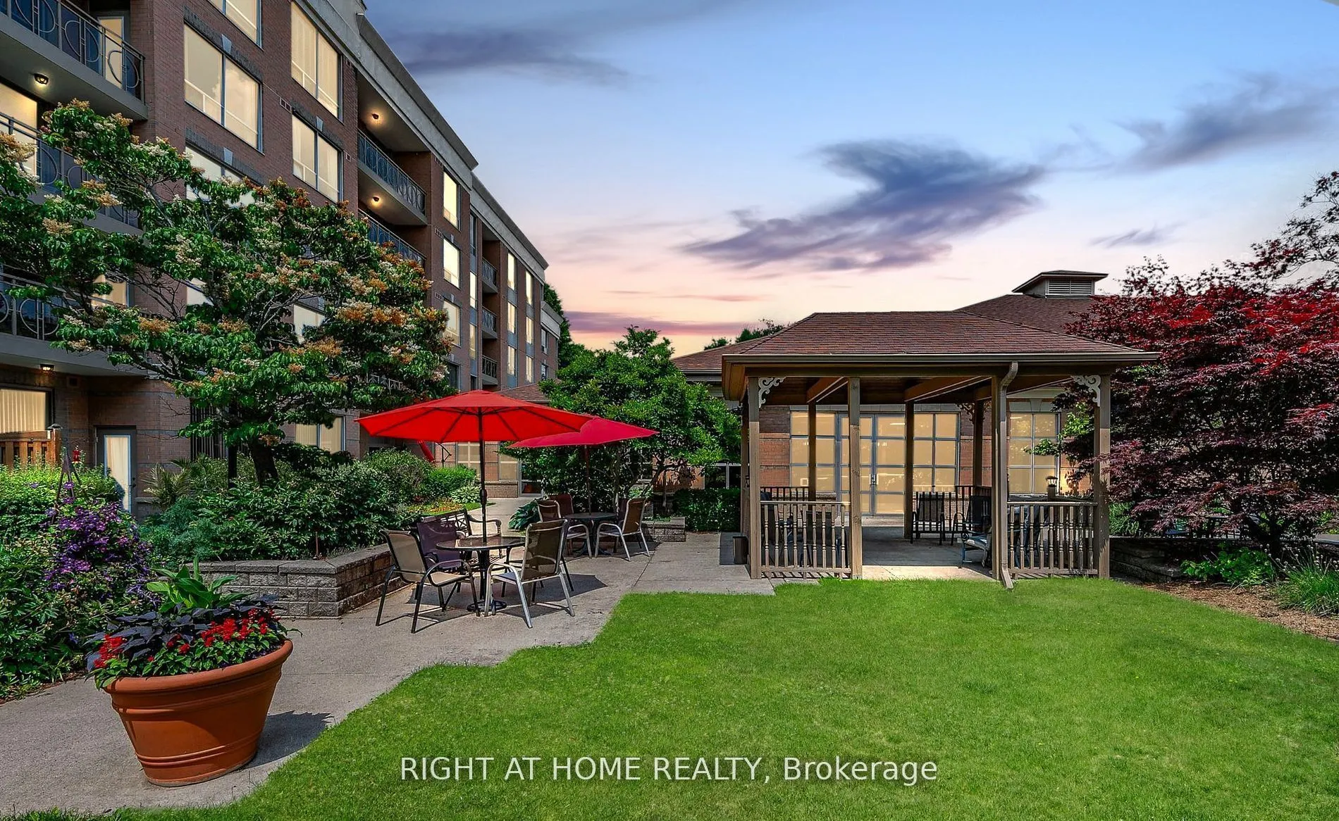 100 Burloak Drive, #1301