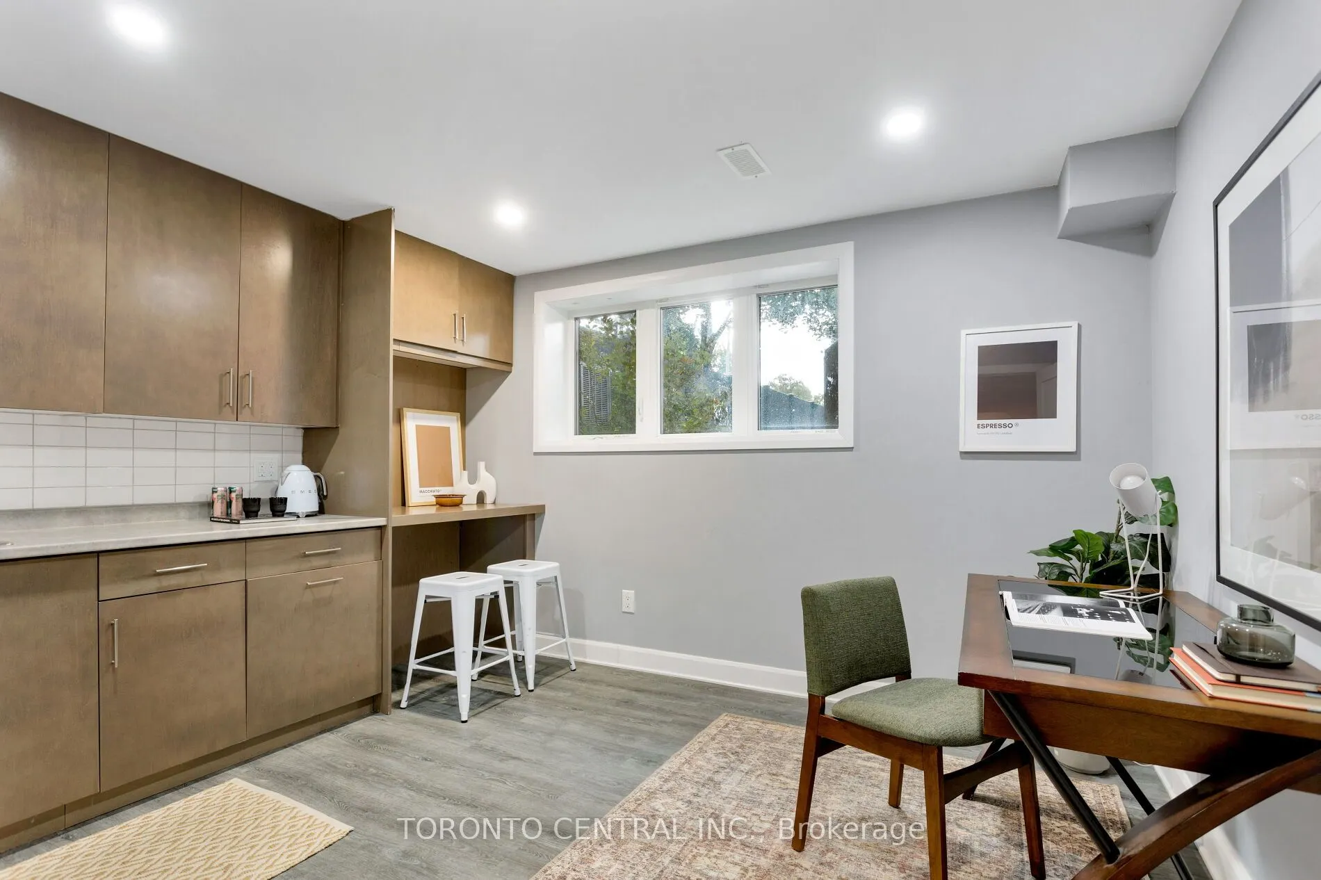 9 Chimney Swift Court