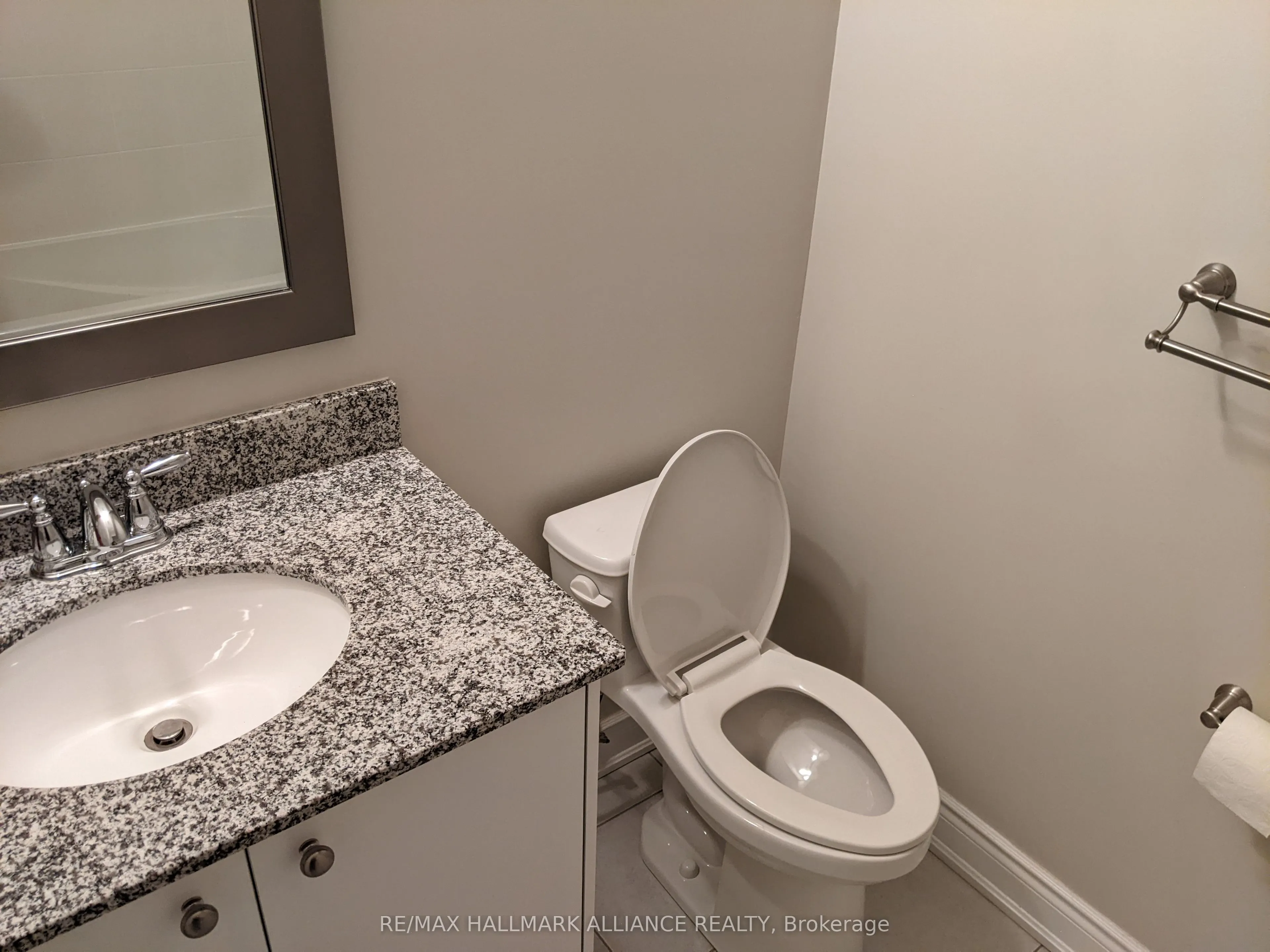 2184 Trafalgar Road, #27