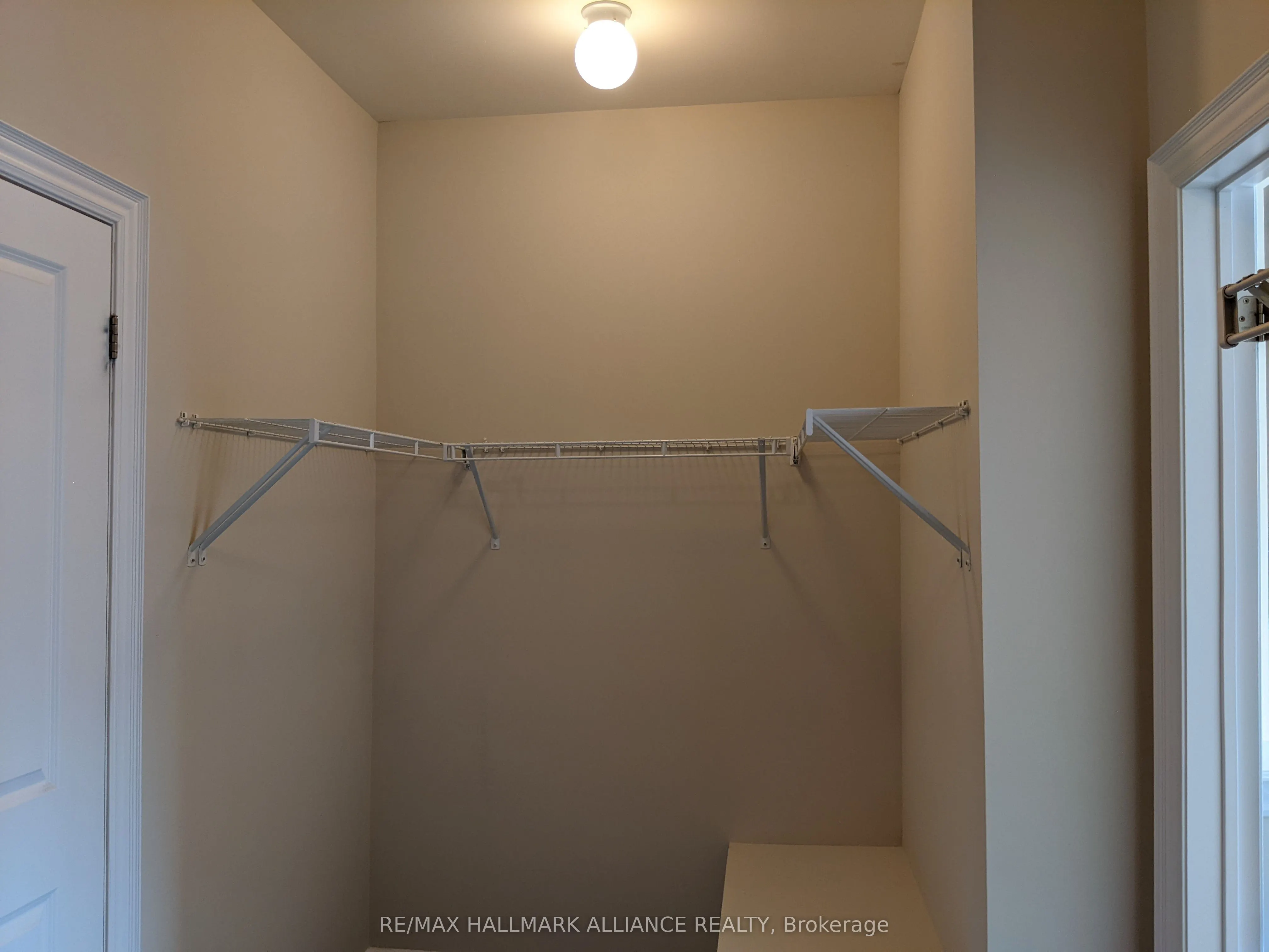 2184 Trafalgar Road, #27