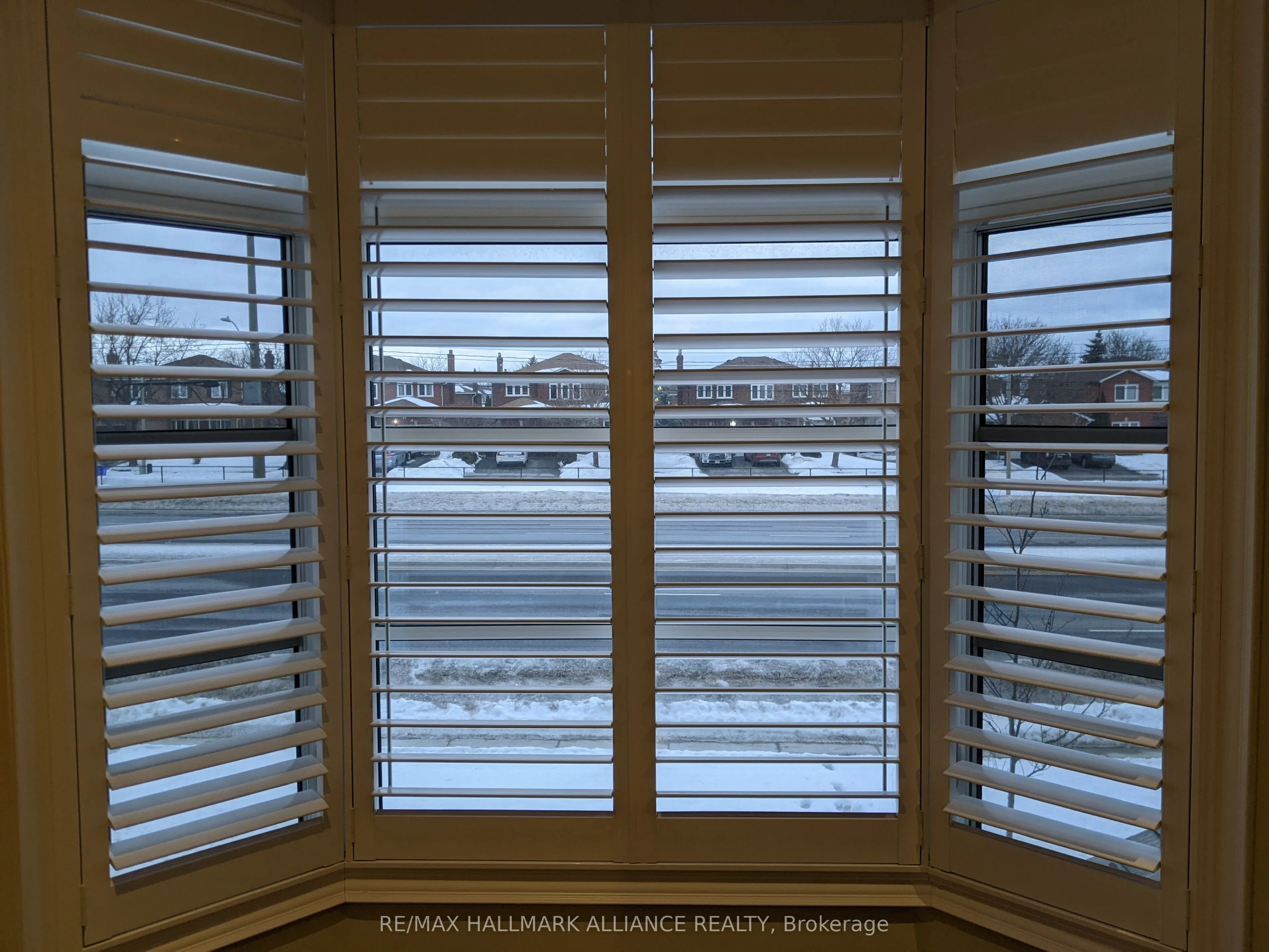 2184 Trafalgar Road, #27