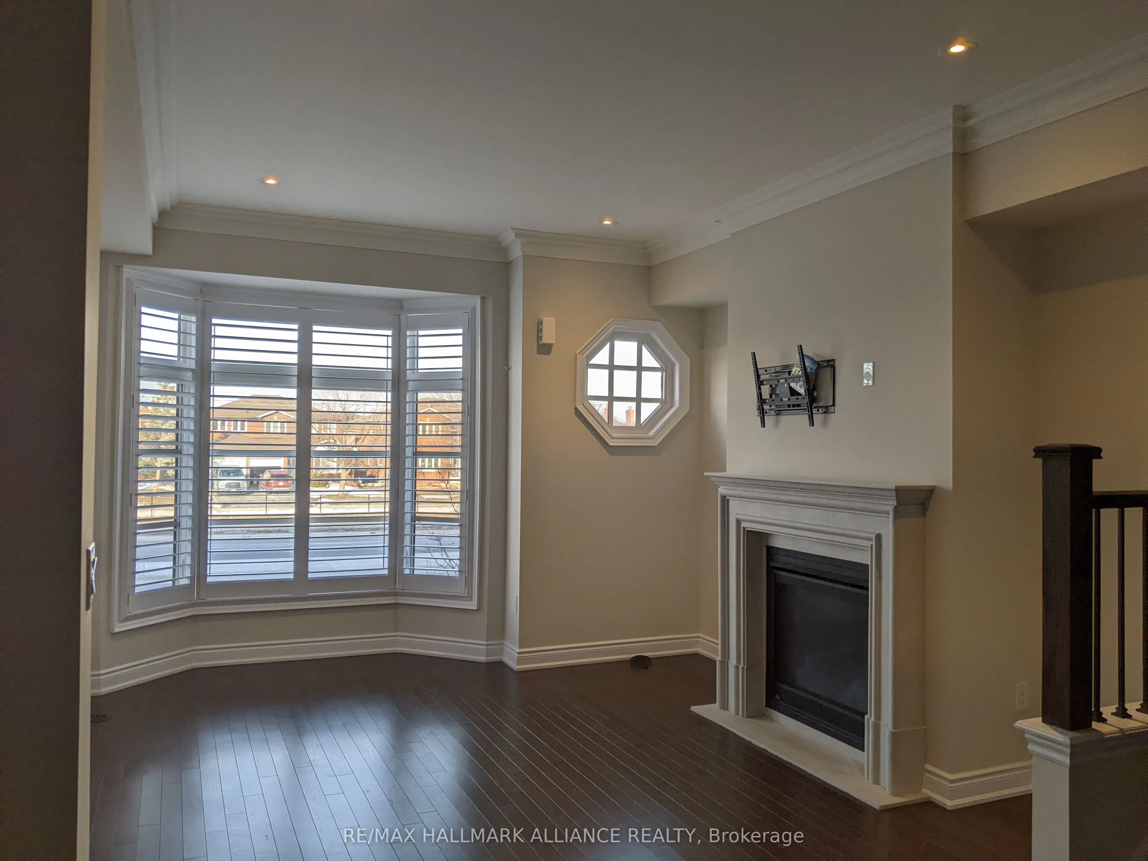 2184 Trafalgar Road, #27