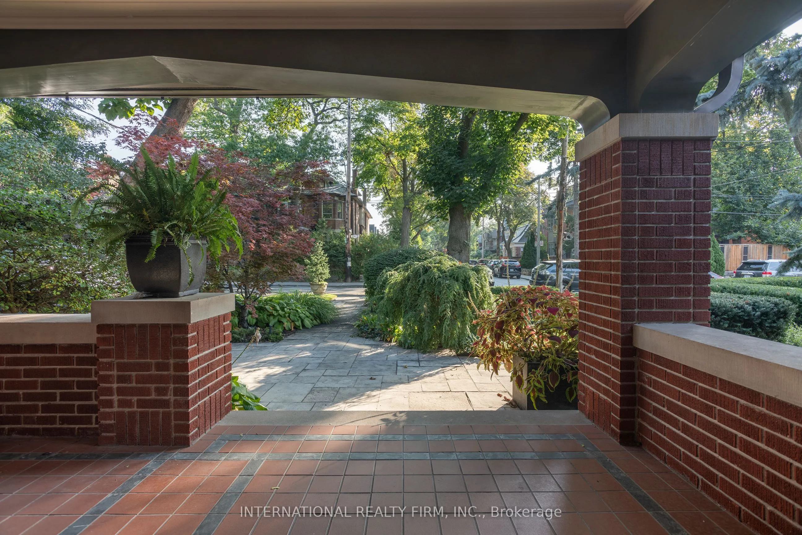 270 Indian Road