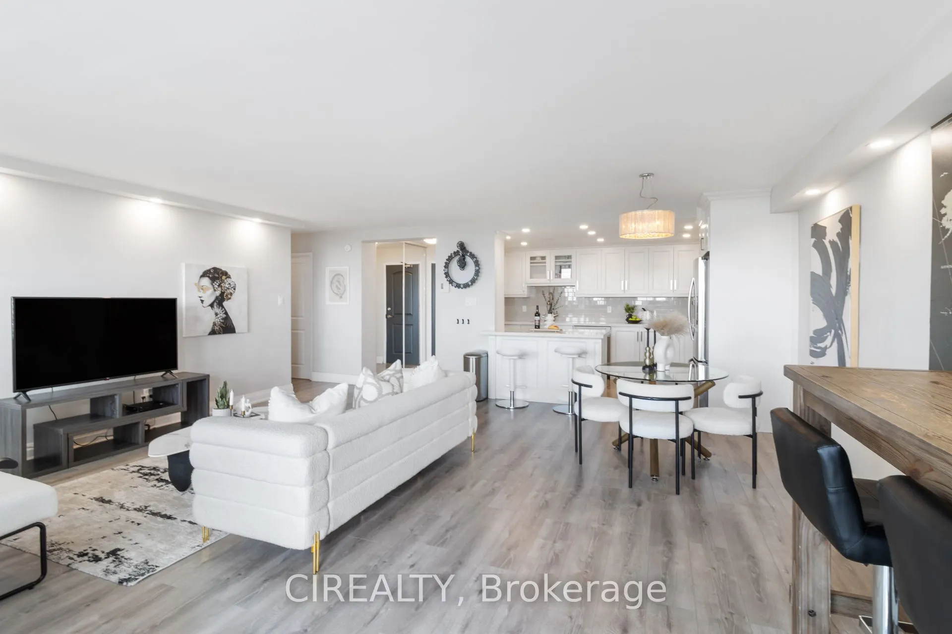 511 The West Mall, #709