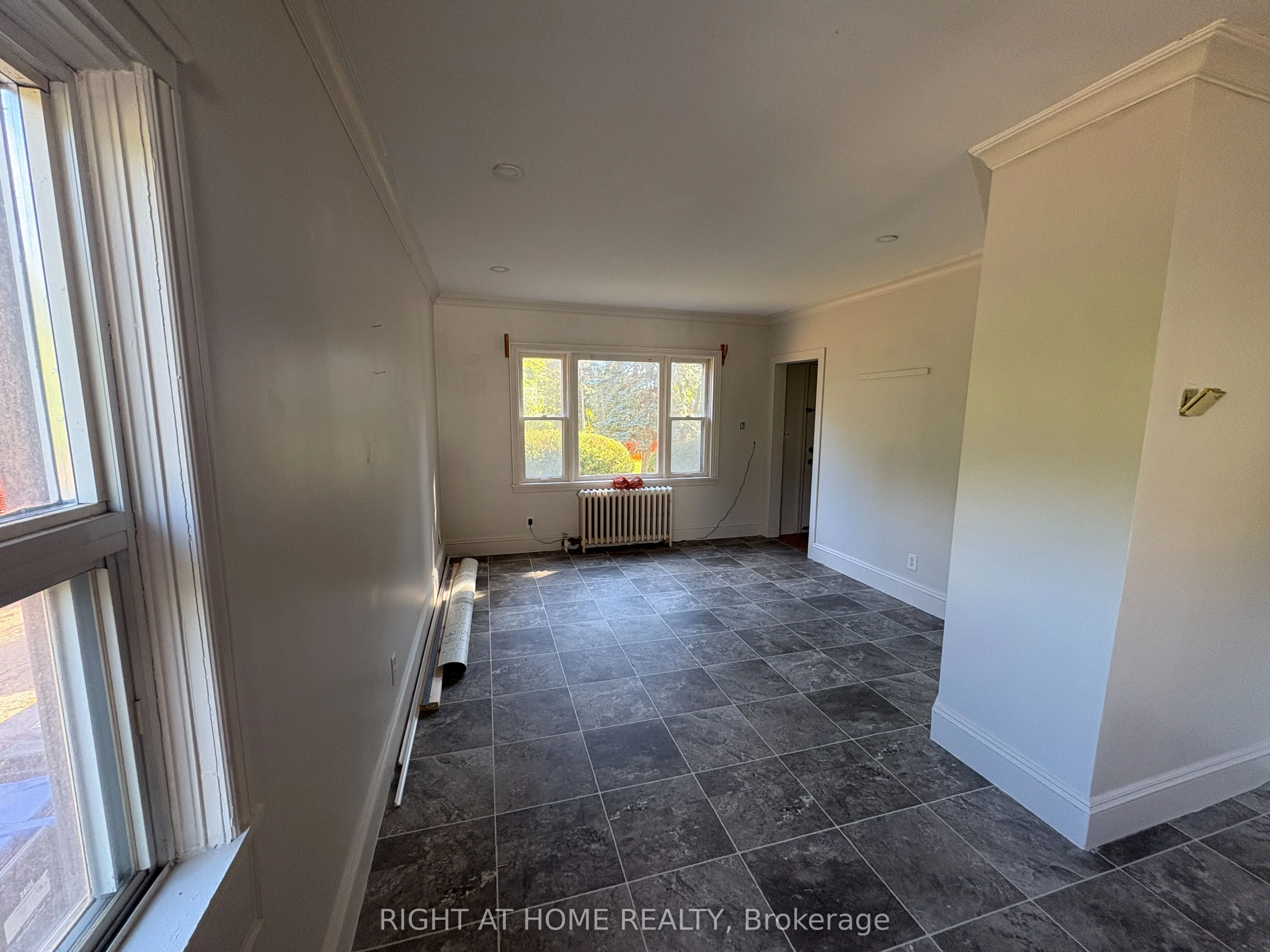 779 Indian Road, #Upper