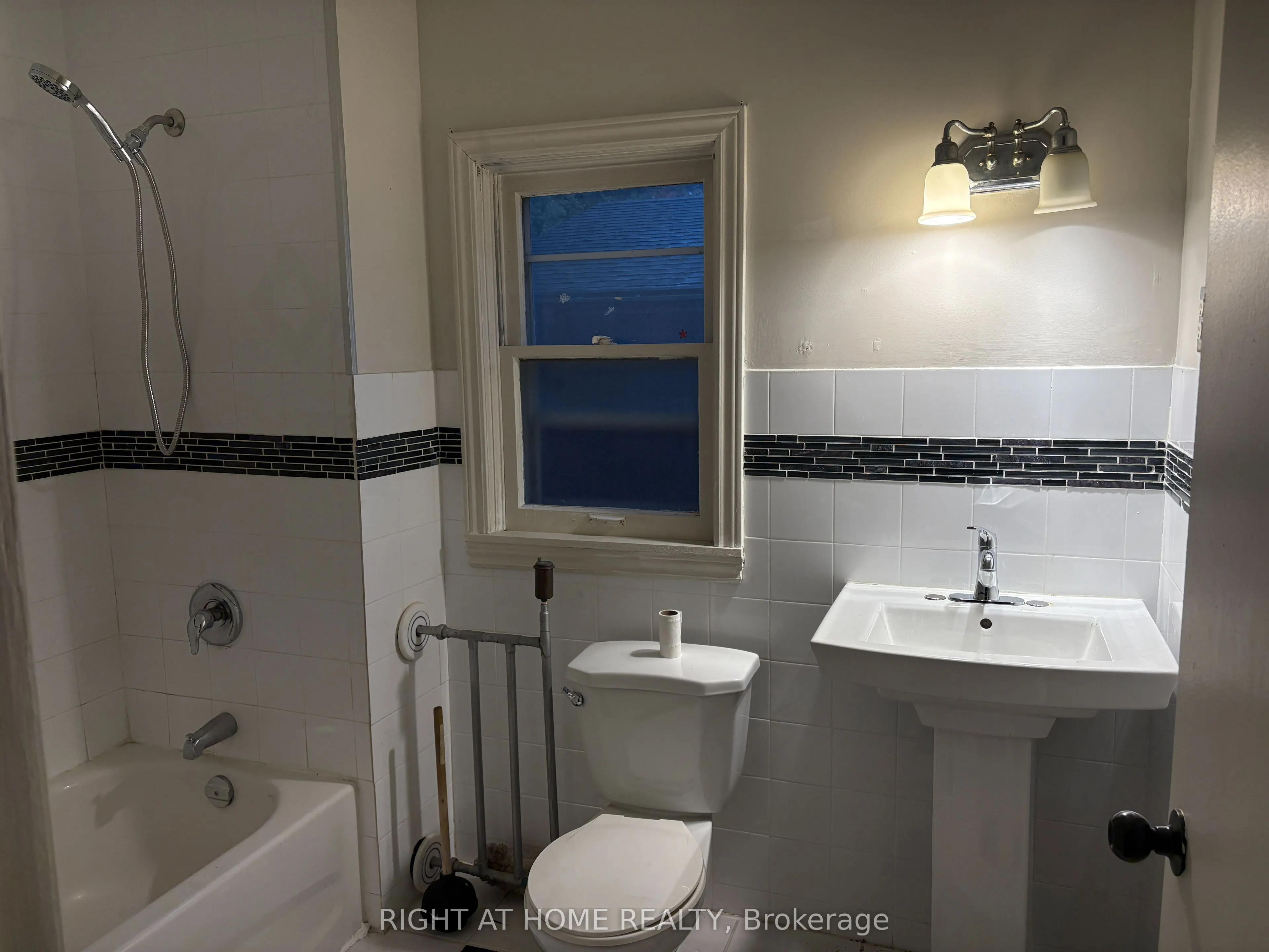 779 Indian Road, #Upper