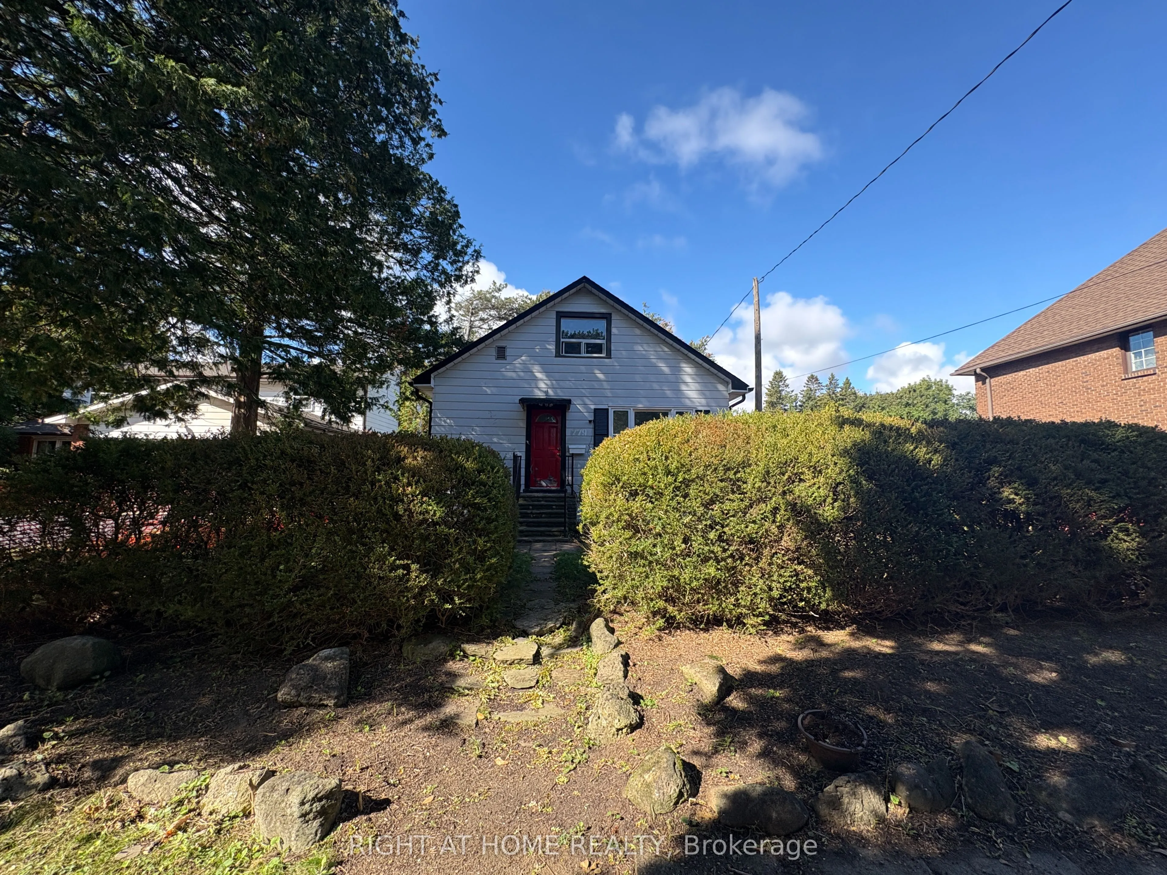 779 Indian Road, #Upper