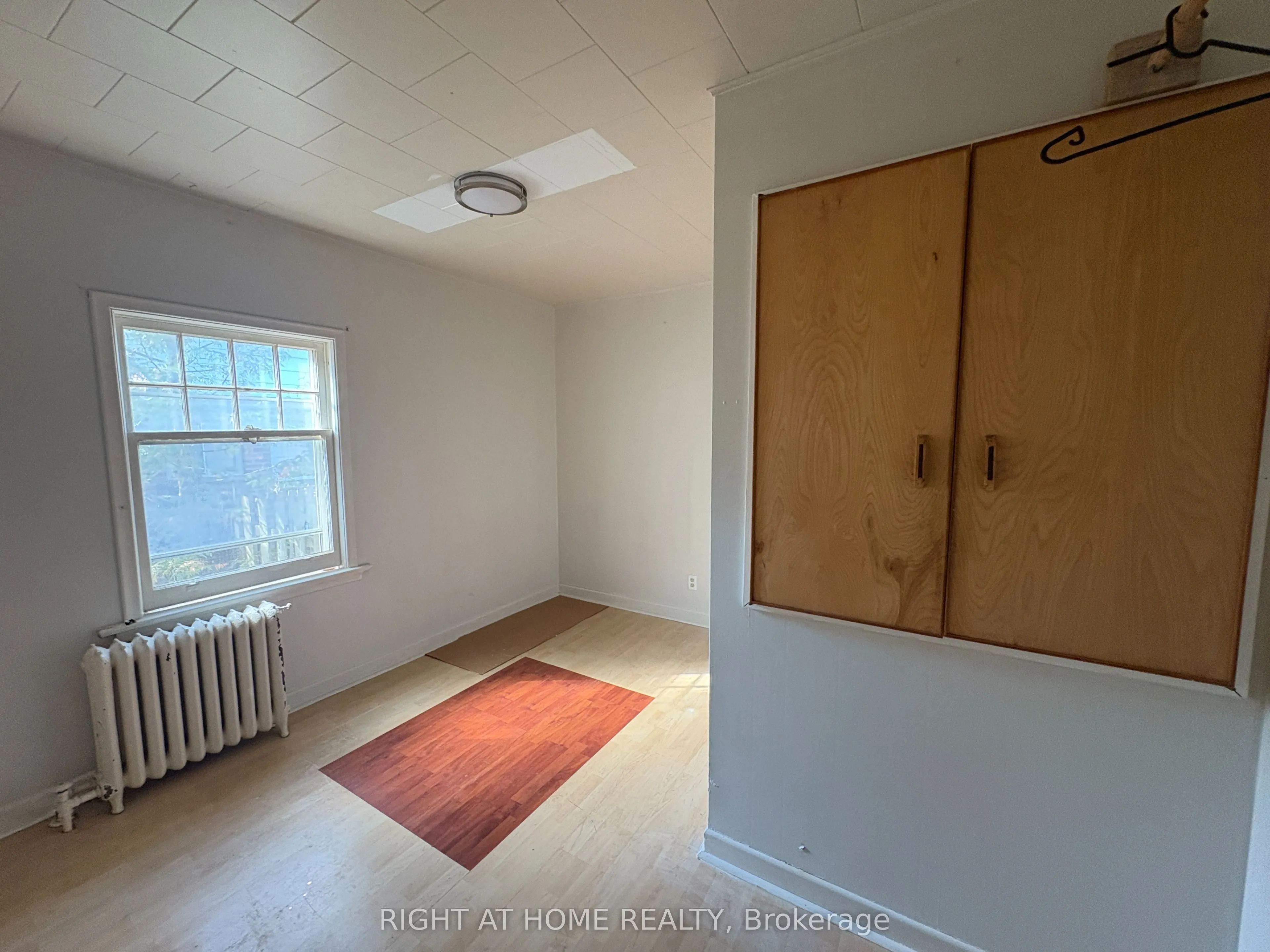 779 Indian Road, #Upper