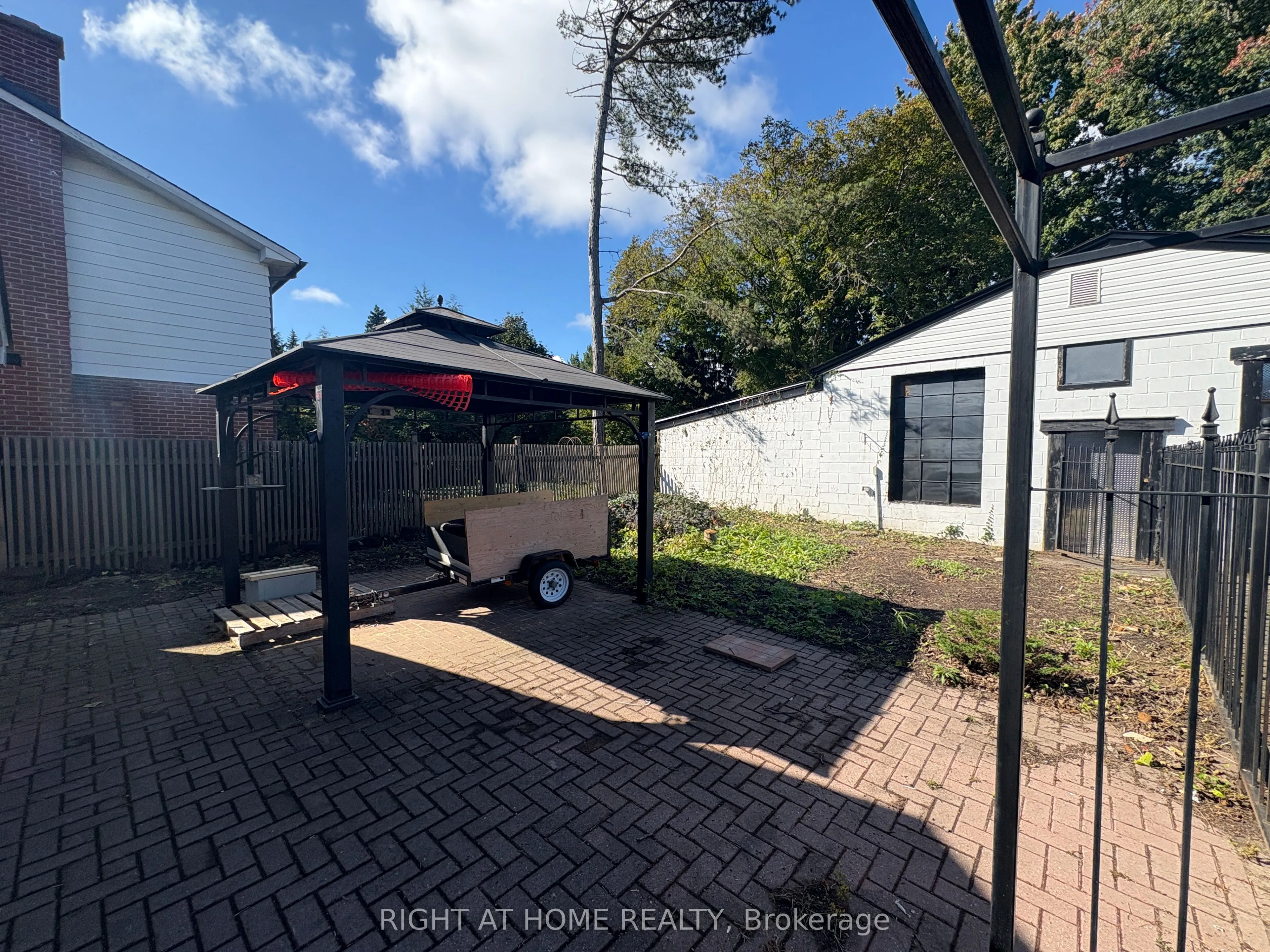 779 Indian Road, #Lower