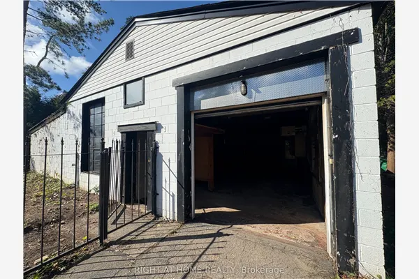 779 Indian Road, #Garage