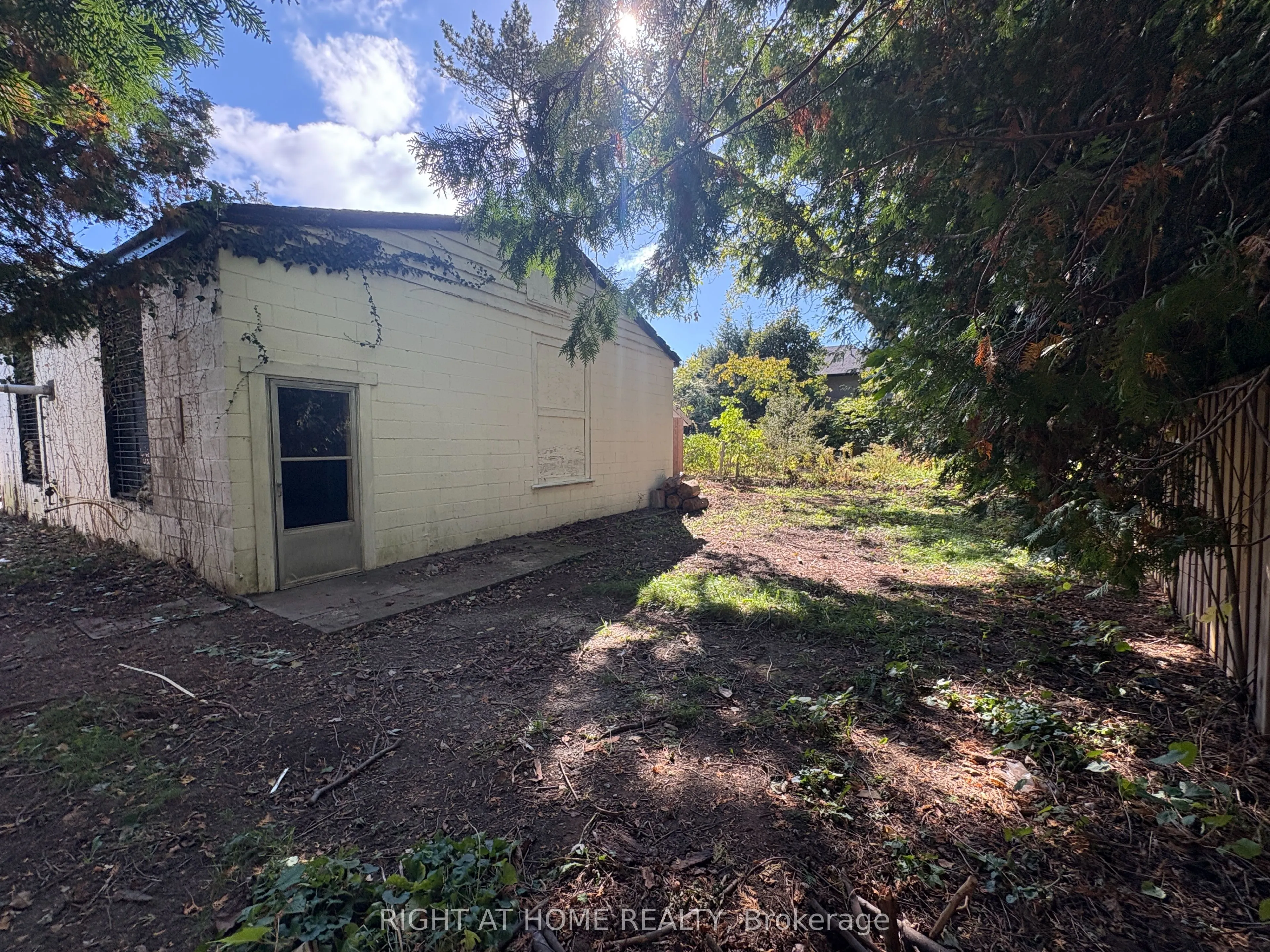 779 Indian Road, #Garage