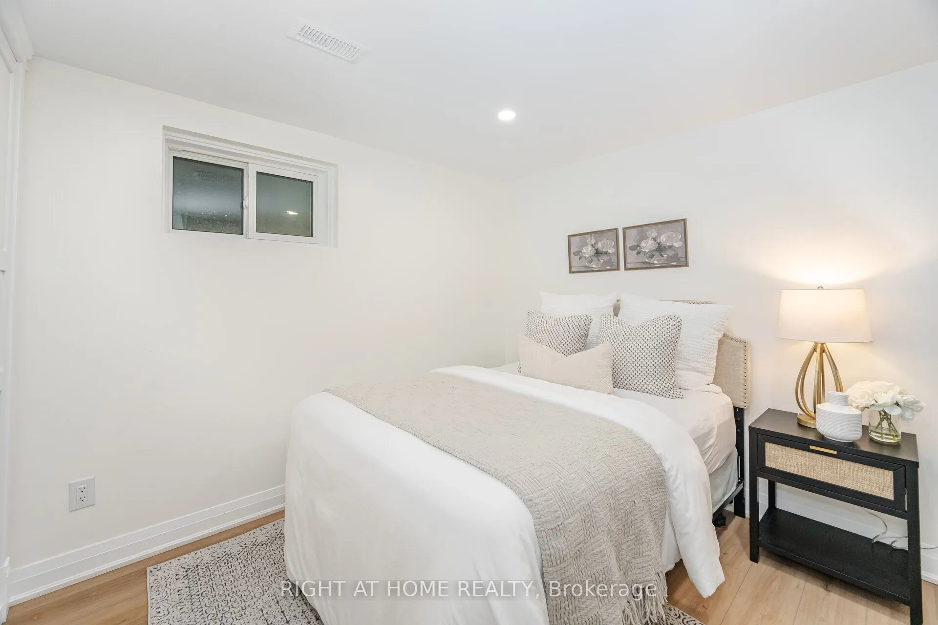 28 Forty First Street