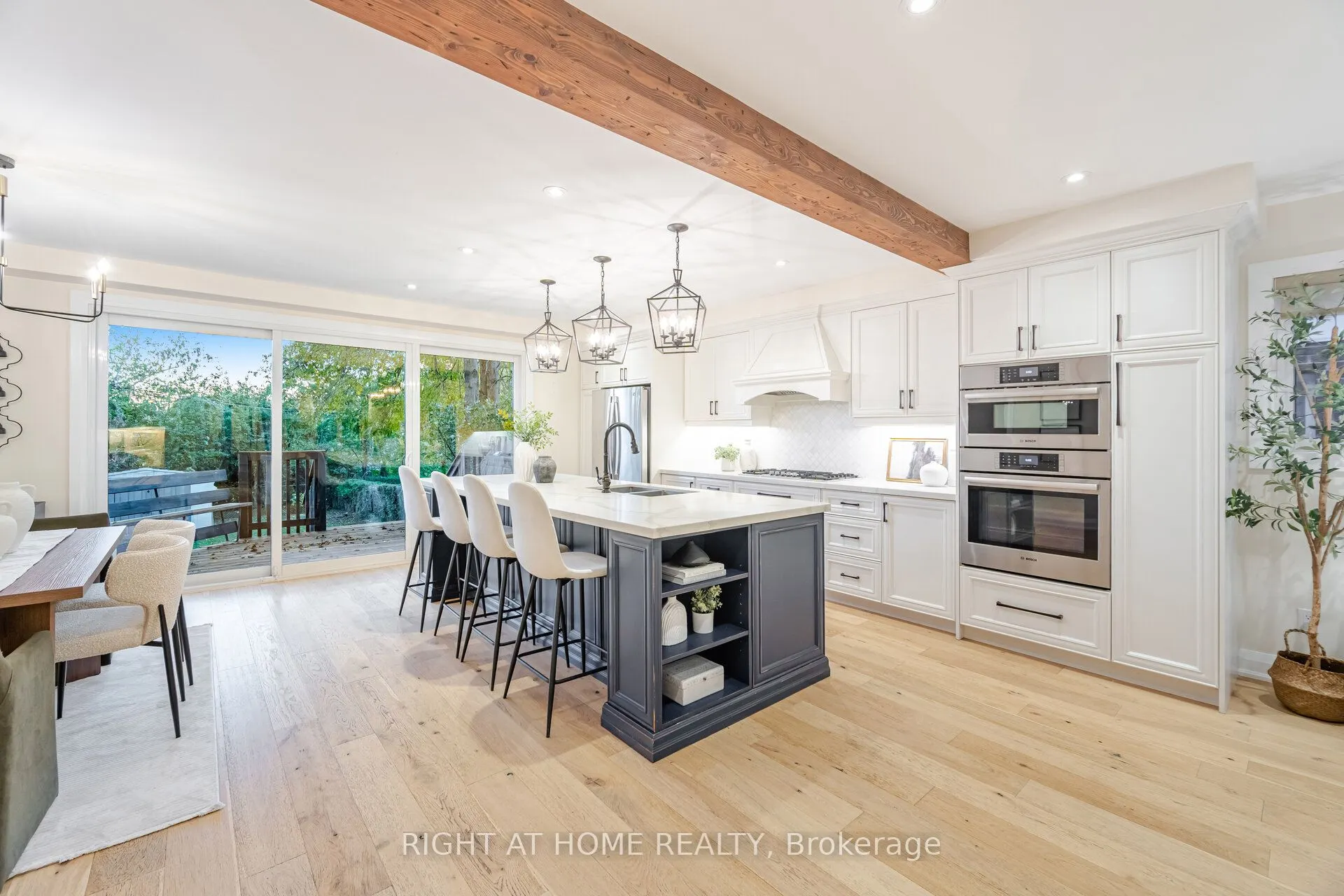 28 Forty First Street