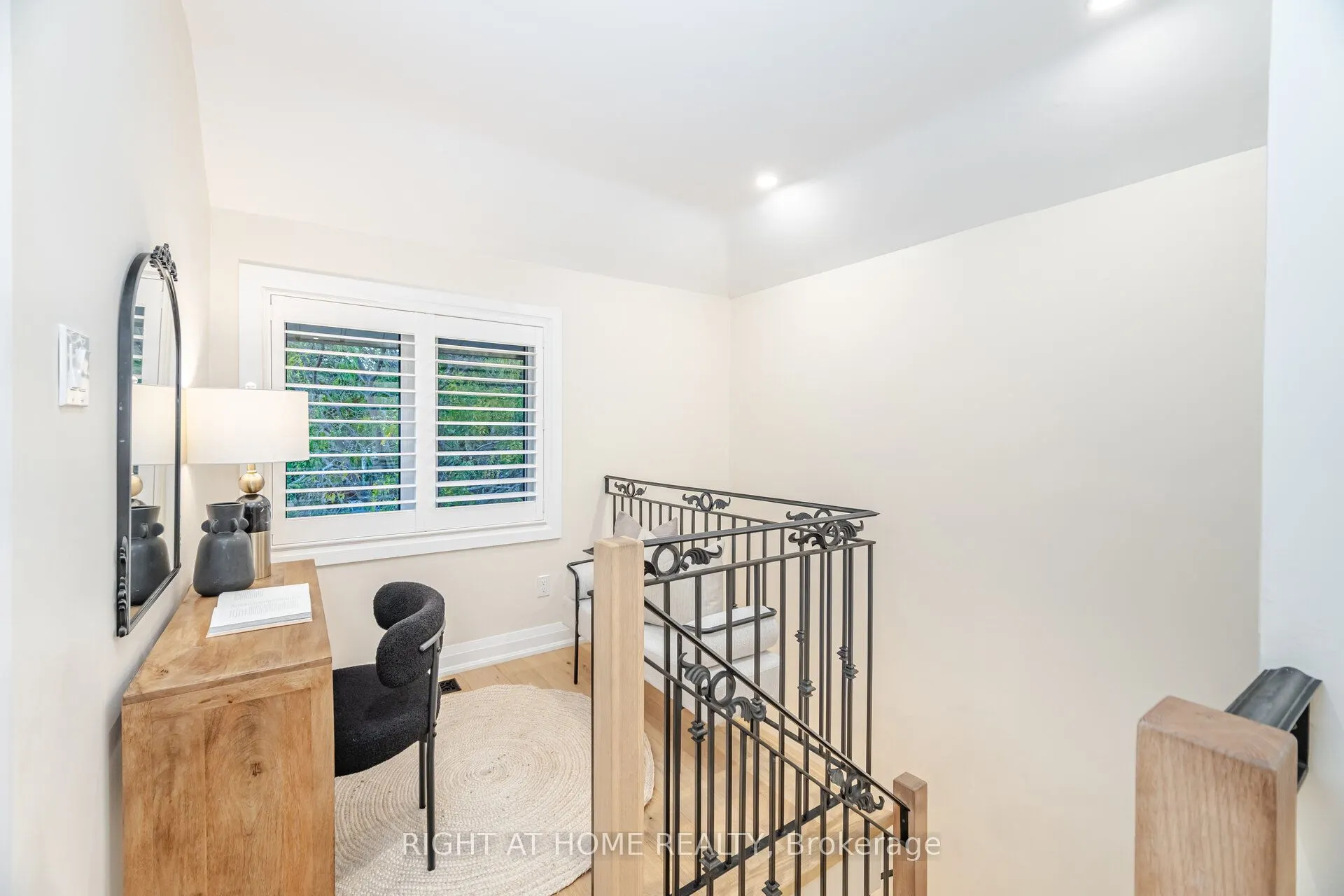 28 Forty First Street