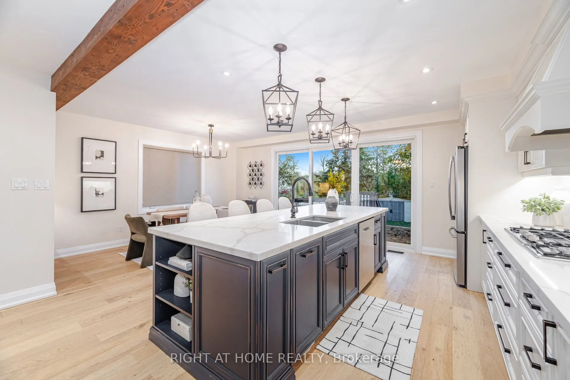 28 Forty First Street