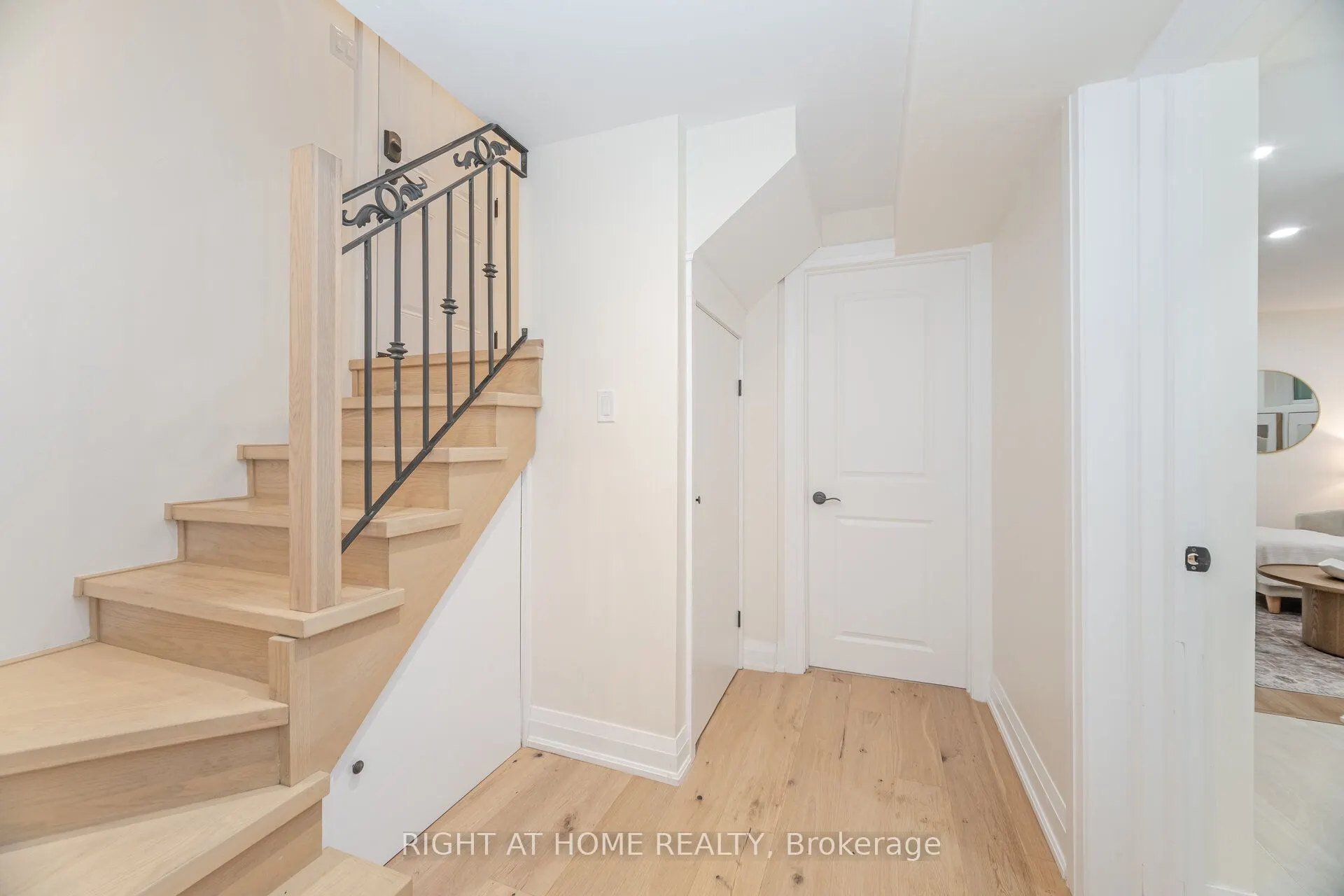 28 Forty First Street