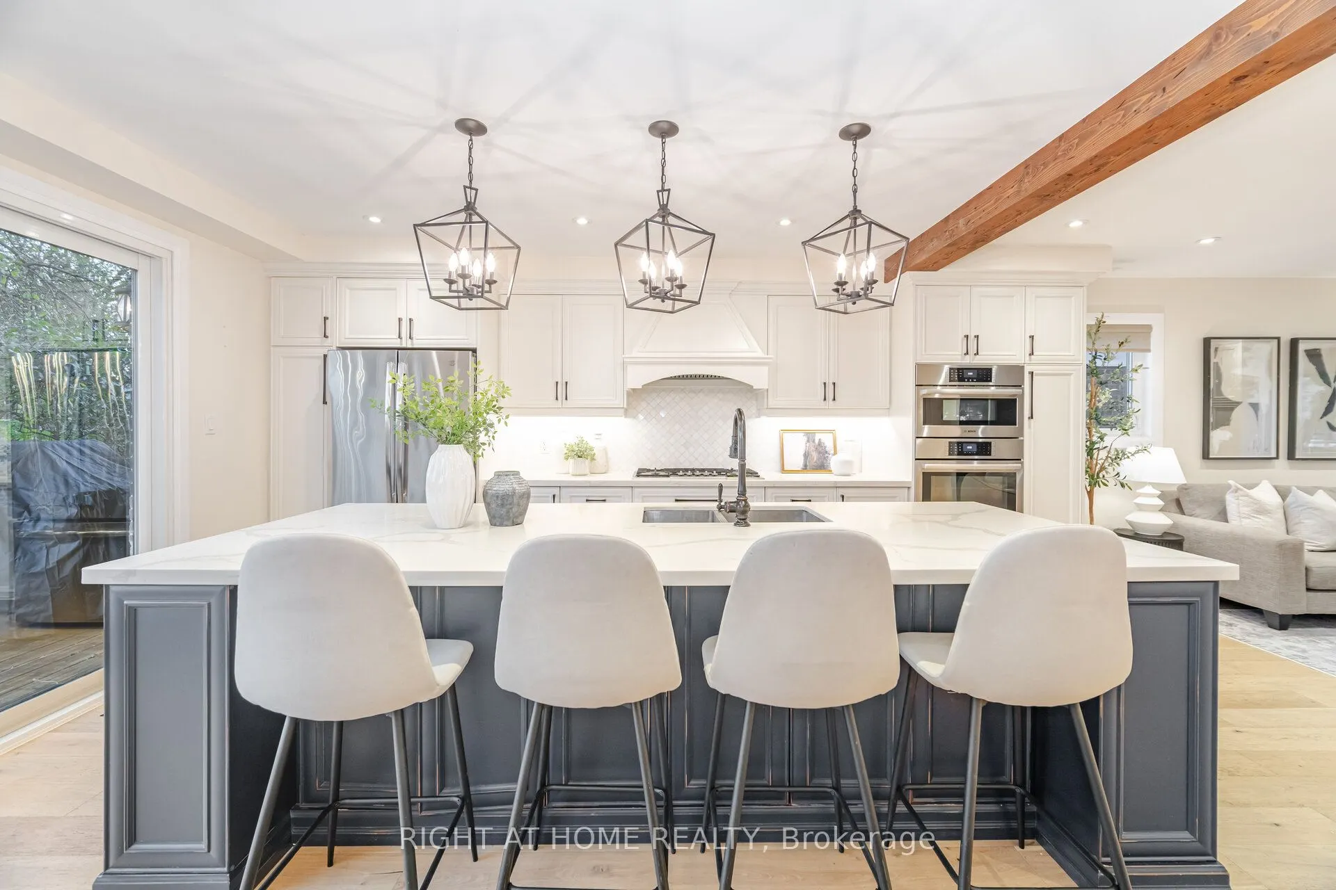 28 Forty First Street