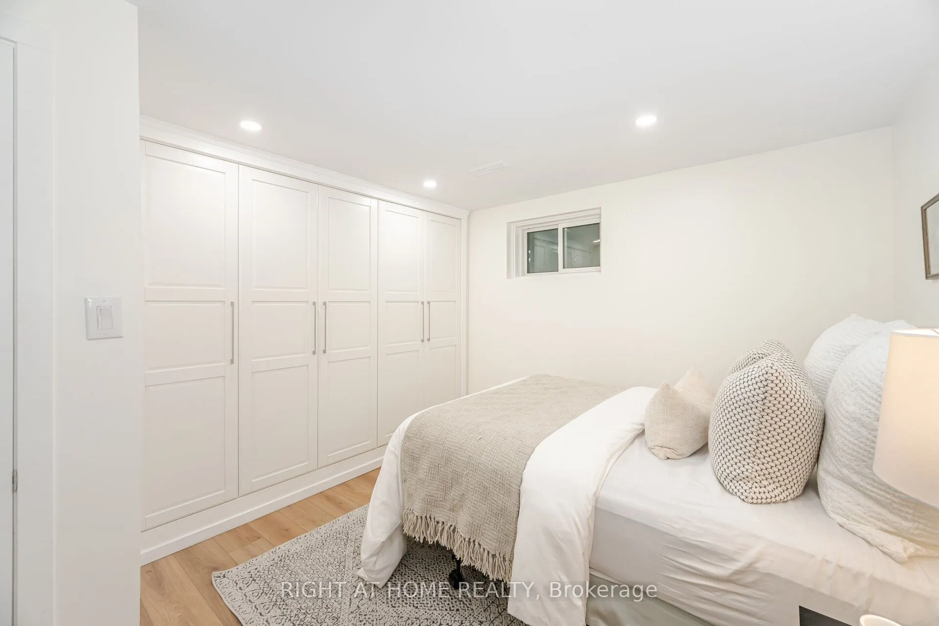 28 Forty First Street