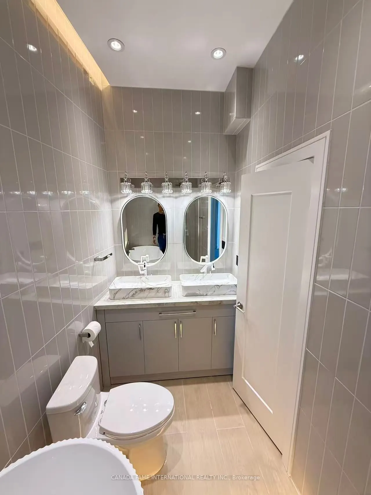 330 Dixon Road, #ph04