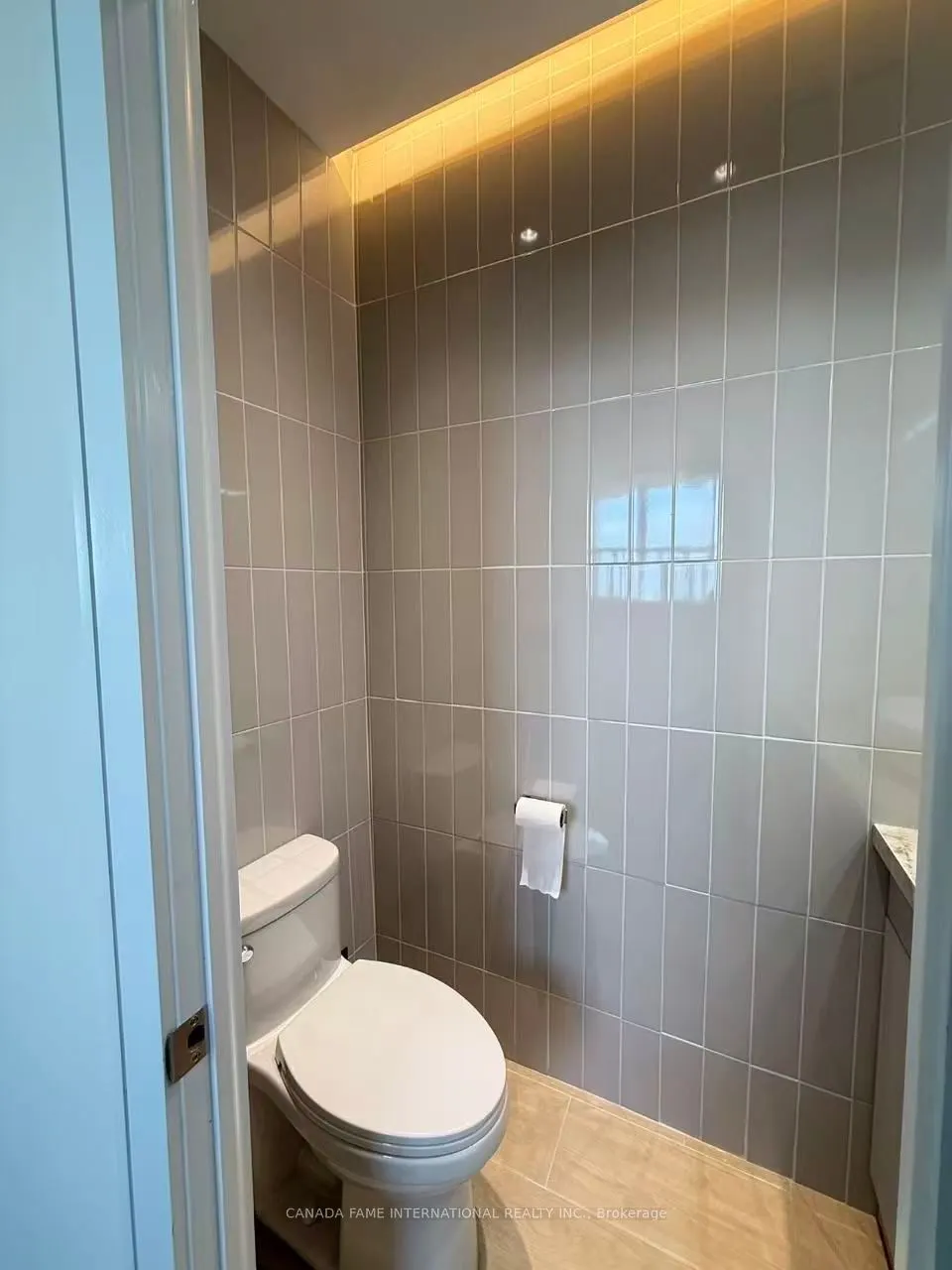 330 Dixon Road, #ph04