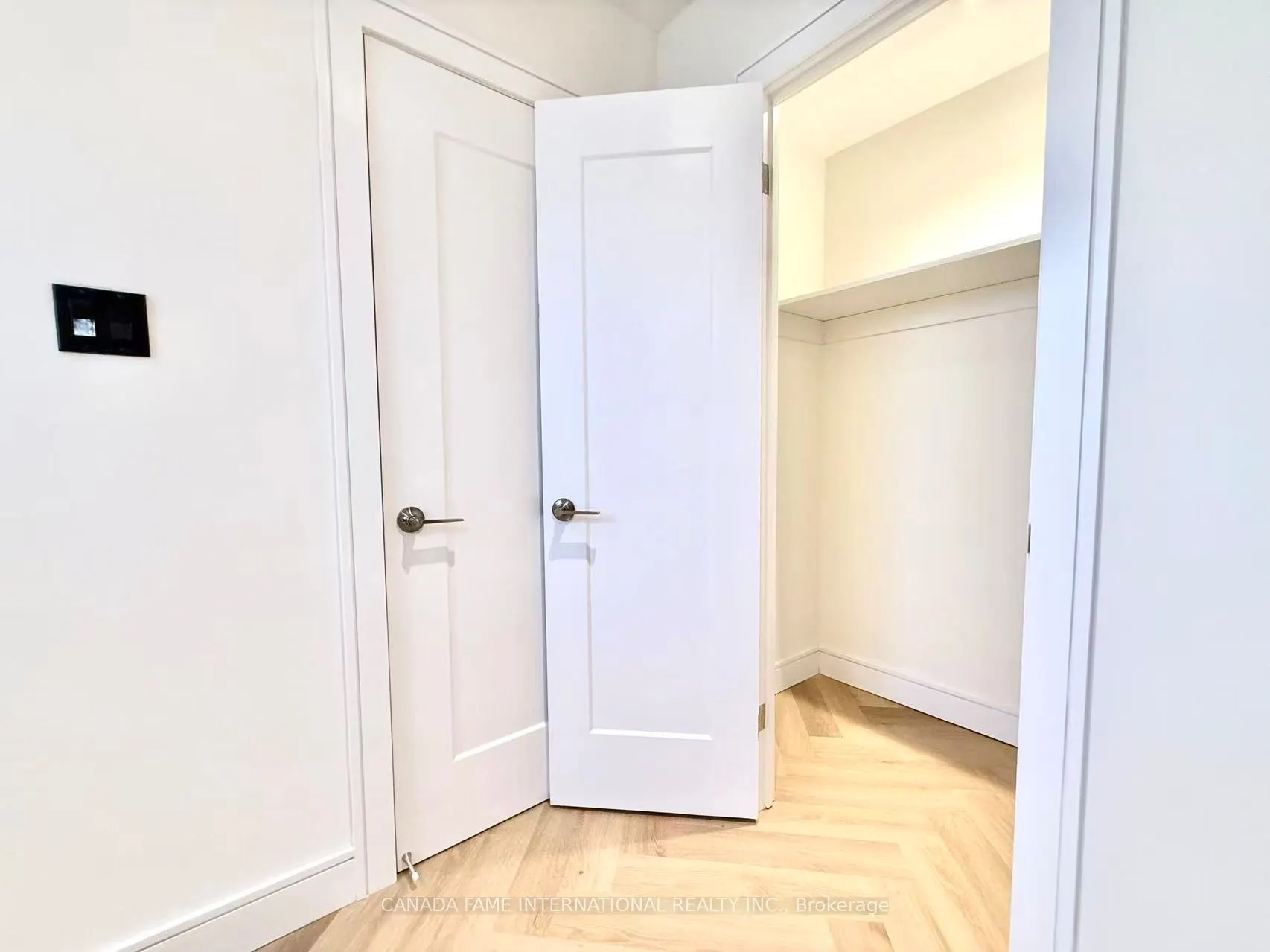 330 Dixon Road, #ph04