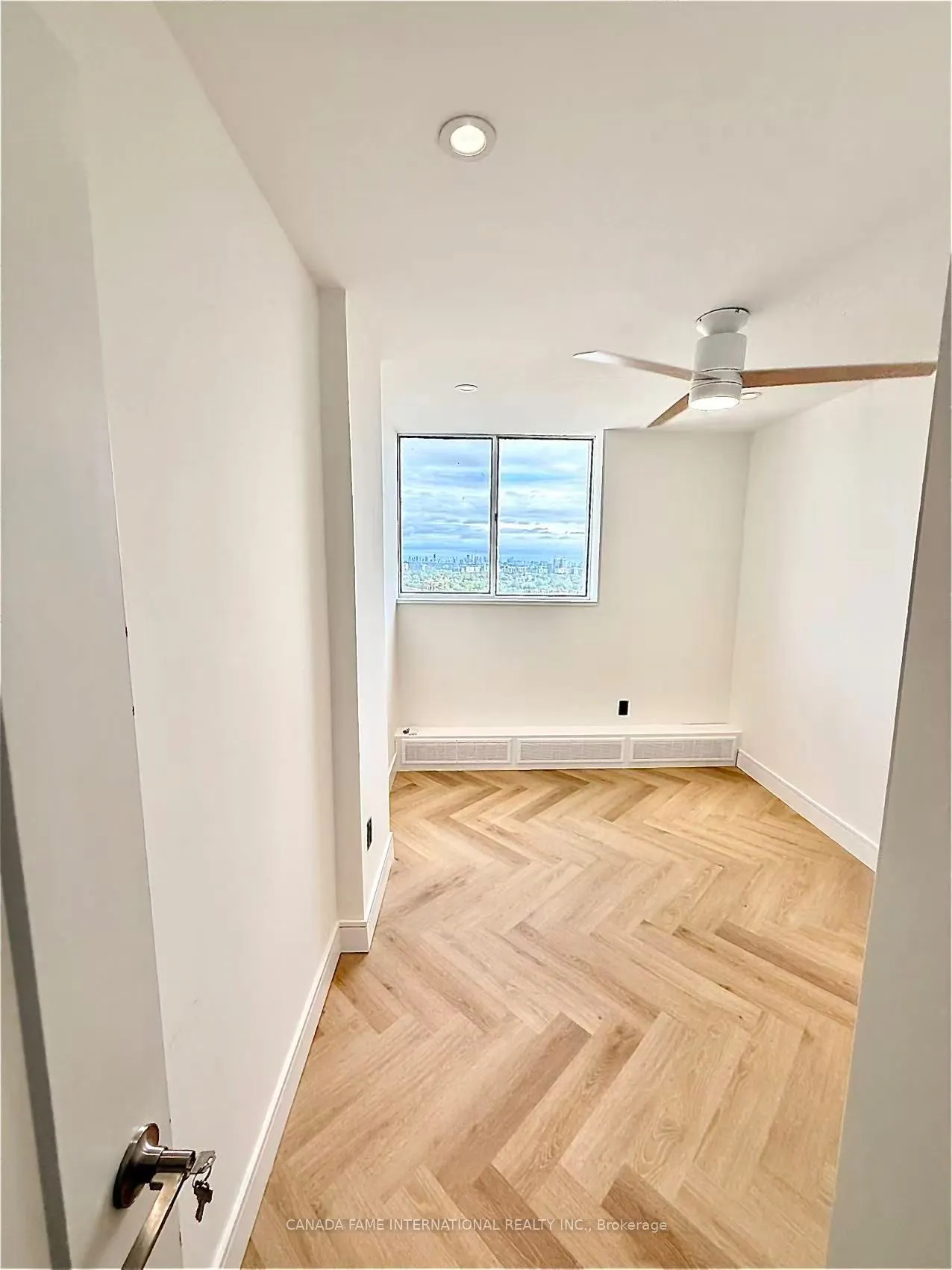 330 Dixon Road, #ph04