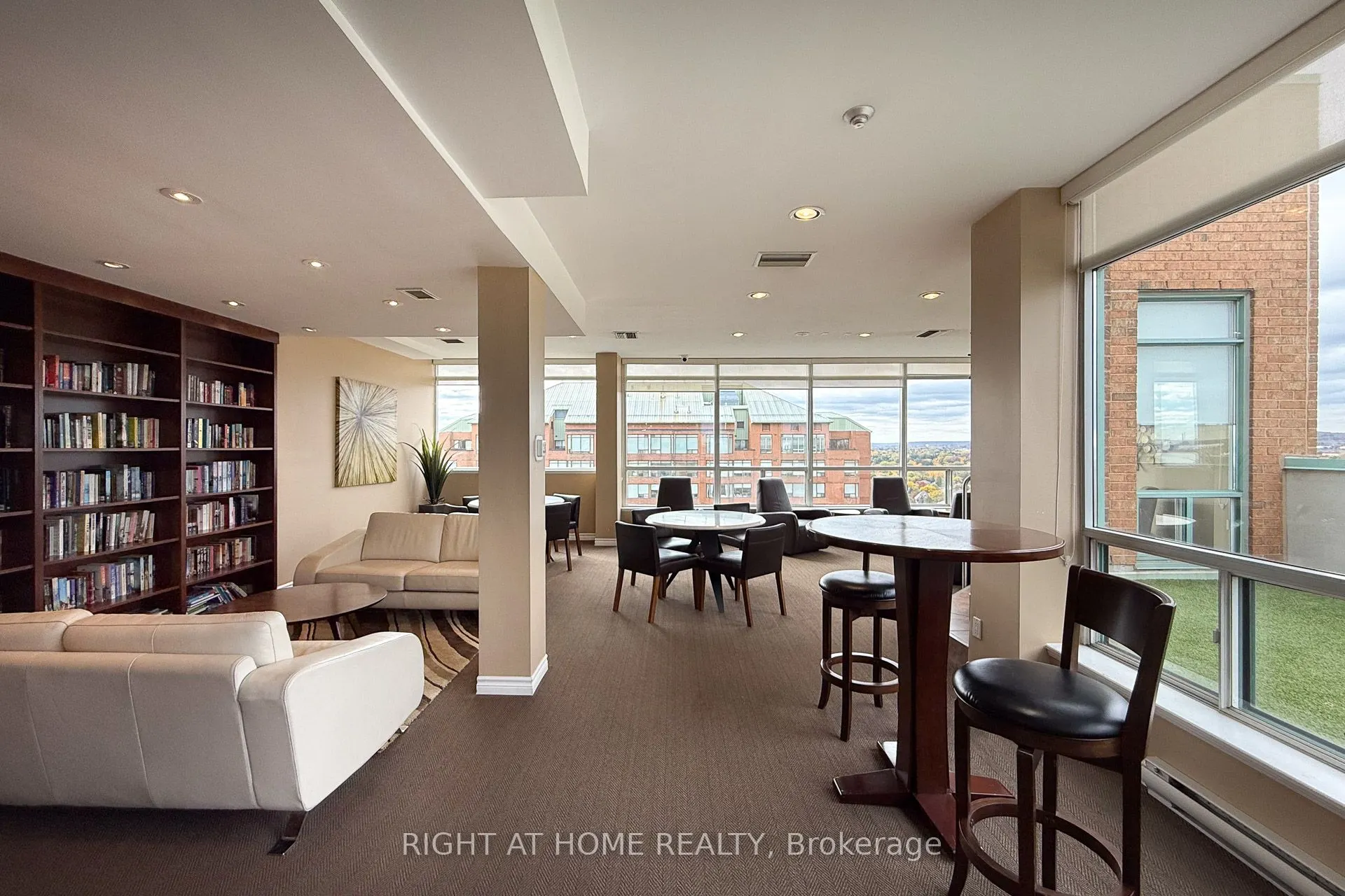 1276 Maple Crossing Boulevard, #111