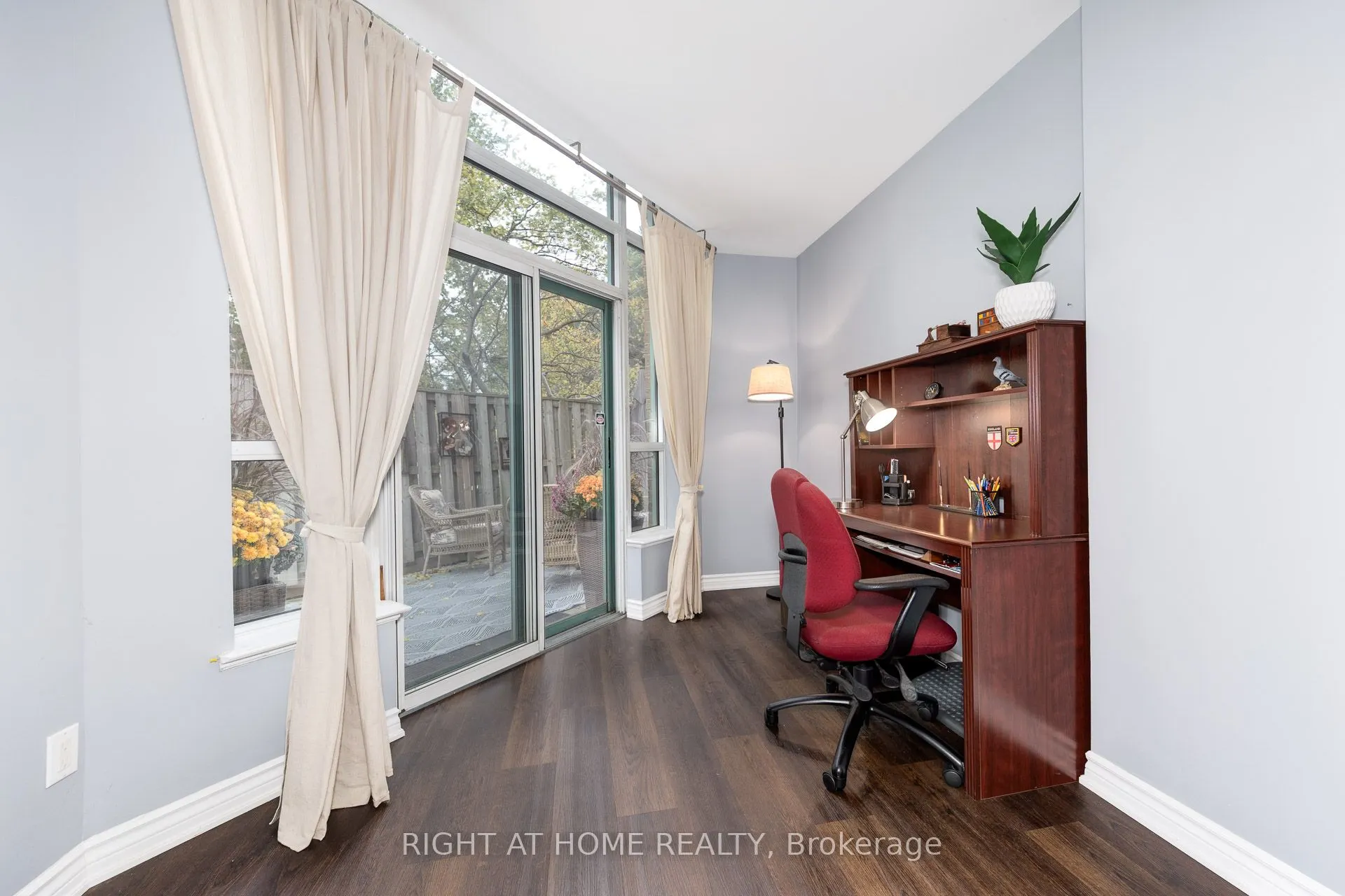 1276 Maple Crossing Boulevard, #111