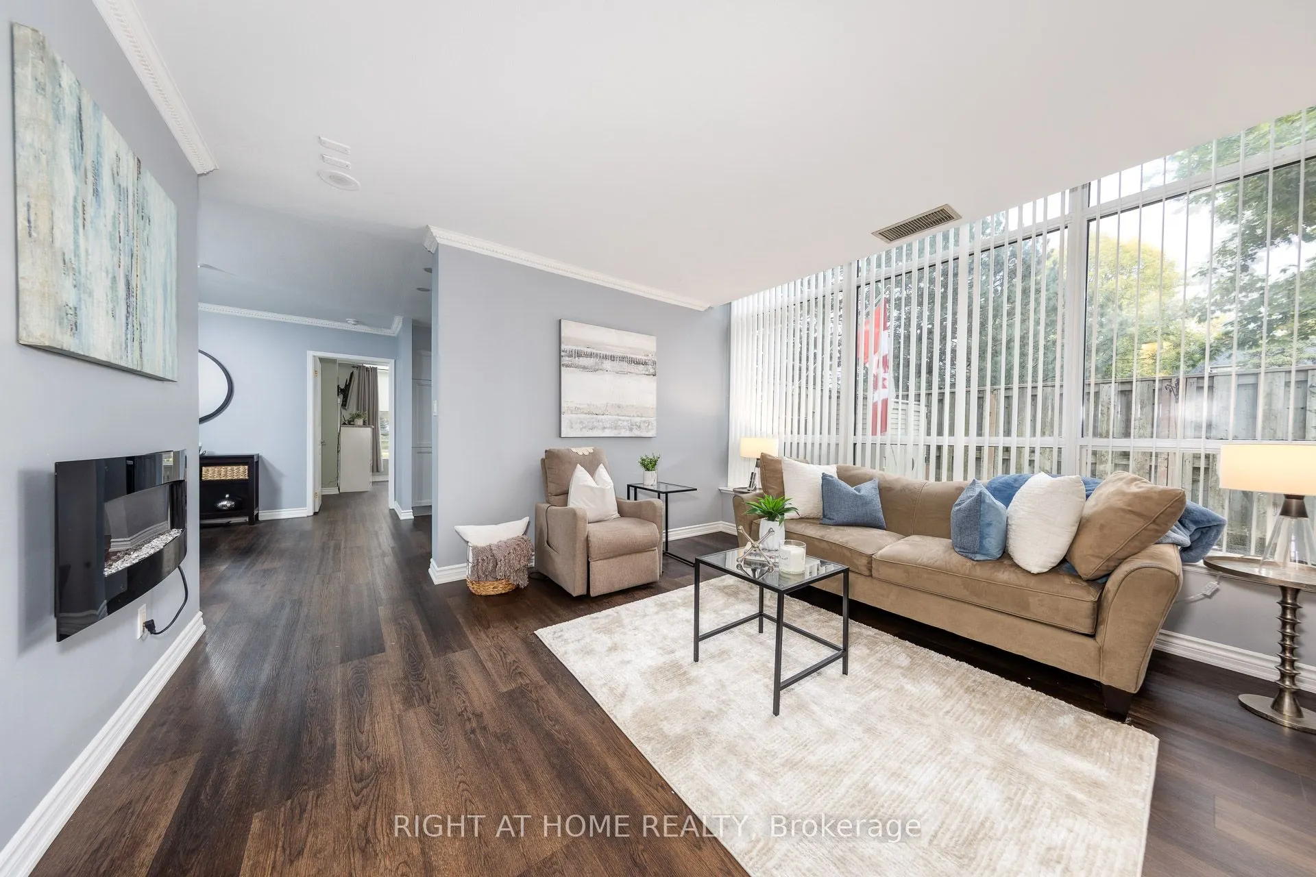 1276 Maple Crossing Boulevard, #111